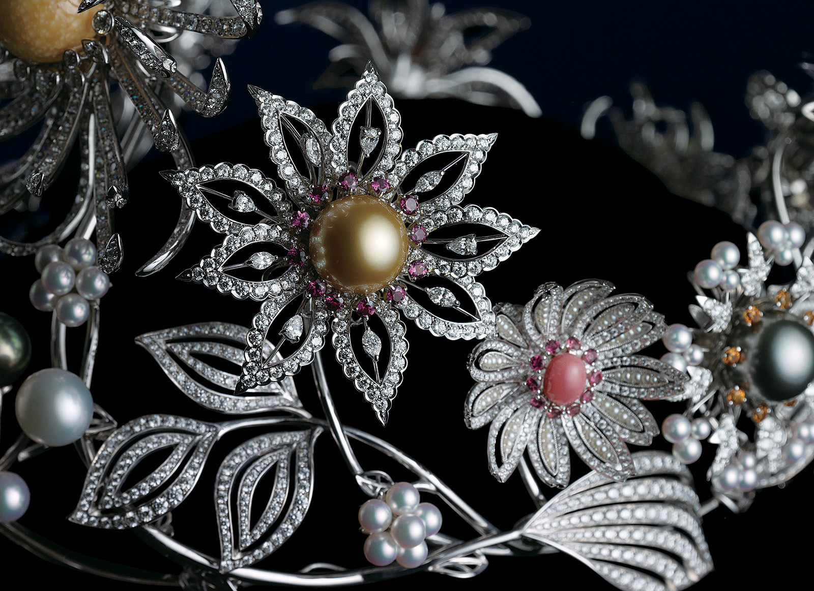 The Mikimoto Dreams & Pearls crown is a bouquet of 12 flowers adorned with rare pearls from different parts of the world, including melo, conch, black, gold and white South Sea pearls, as well as Akoya
