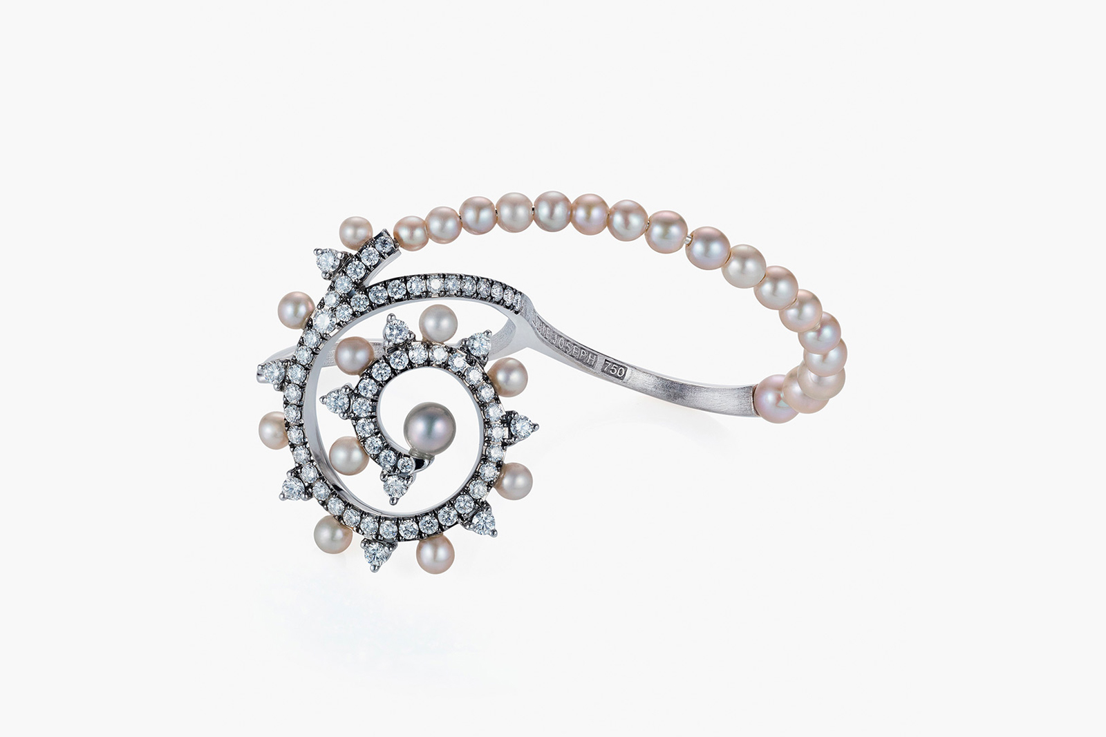  Mike Joseph Perla ring in 18k white gold with diamonds and pearls 