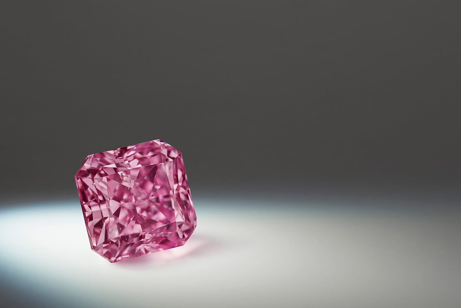  The Argyle Stella, a 1.79 carat square radiant-shaped fancy vivid purplish pink diamond