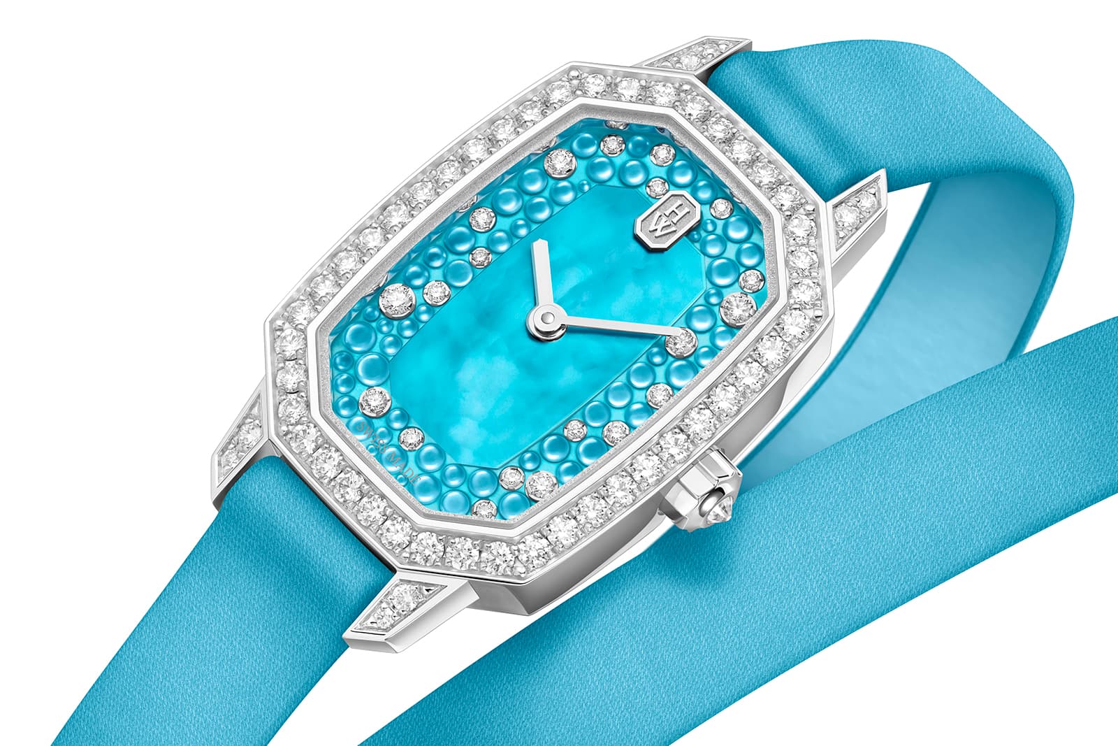  A closer look at the bubble-effect dial on the Harry Winston Emerald watch