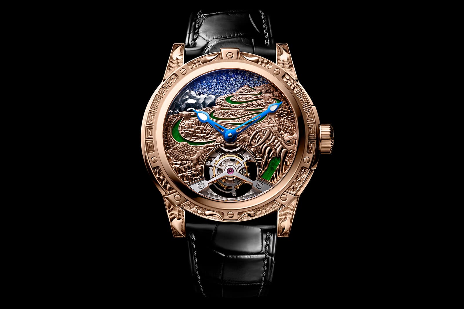 Часы Louis Moinet 8 Marvels of the World, вдохновленные Великой Китайской стеной, украшены выгравированным вручную драконом, а также сапфирами и бриллиантами