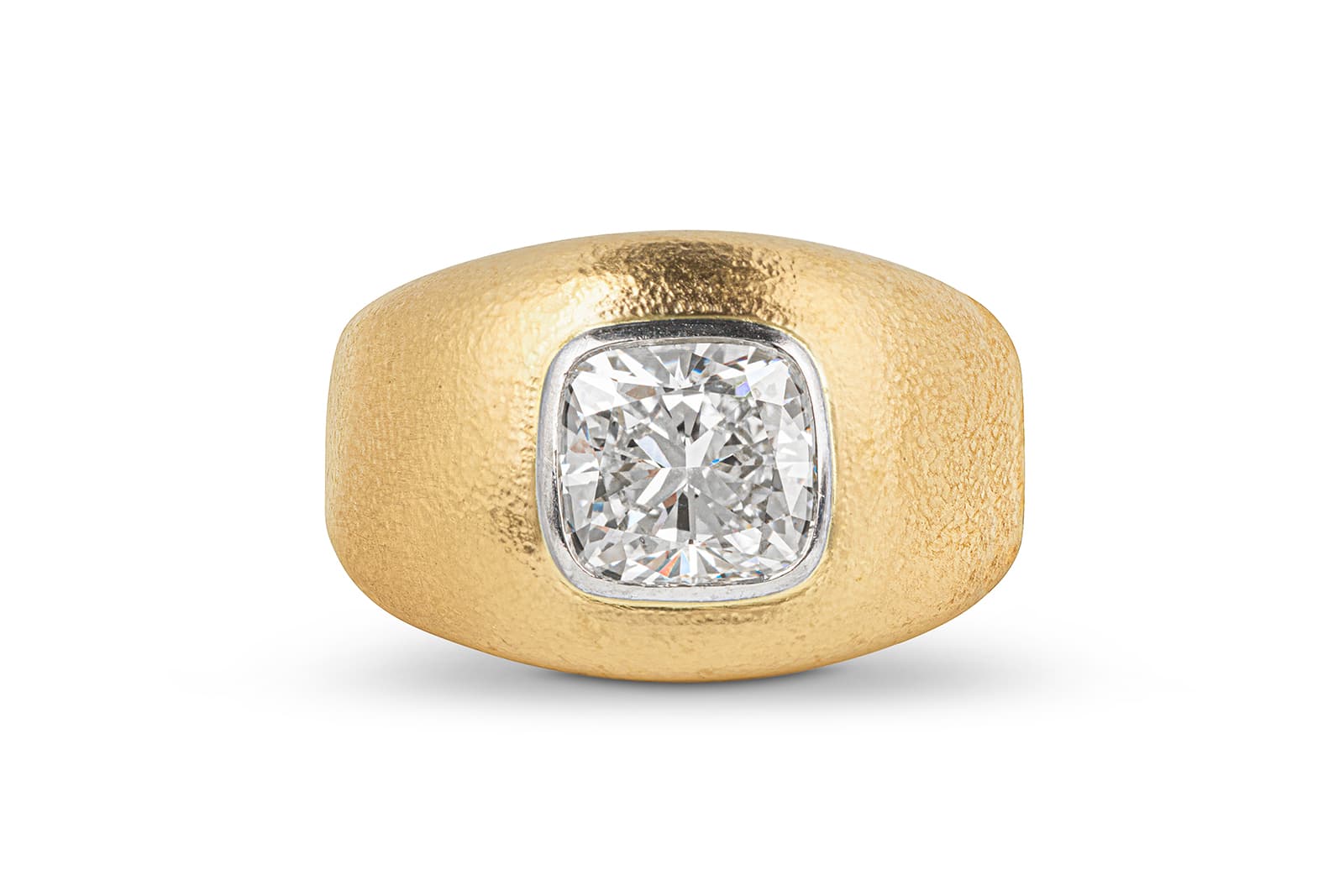 Jessie Thomas 18k gold bombe ring with a 2 carat cushion-cut diamond