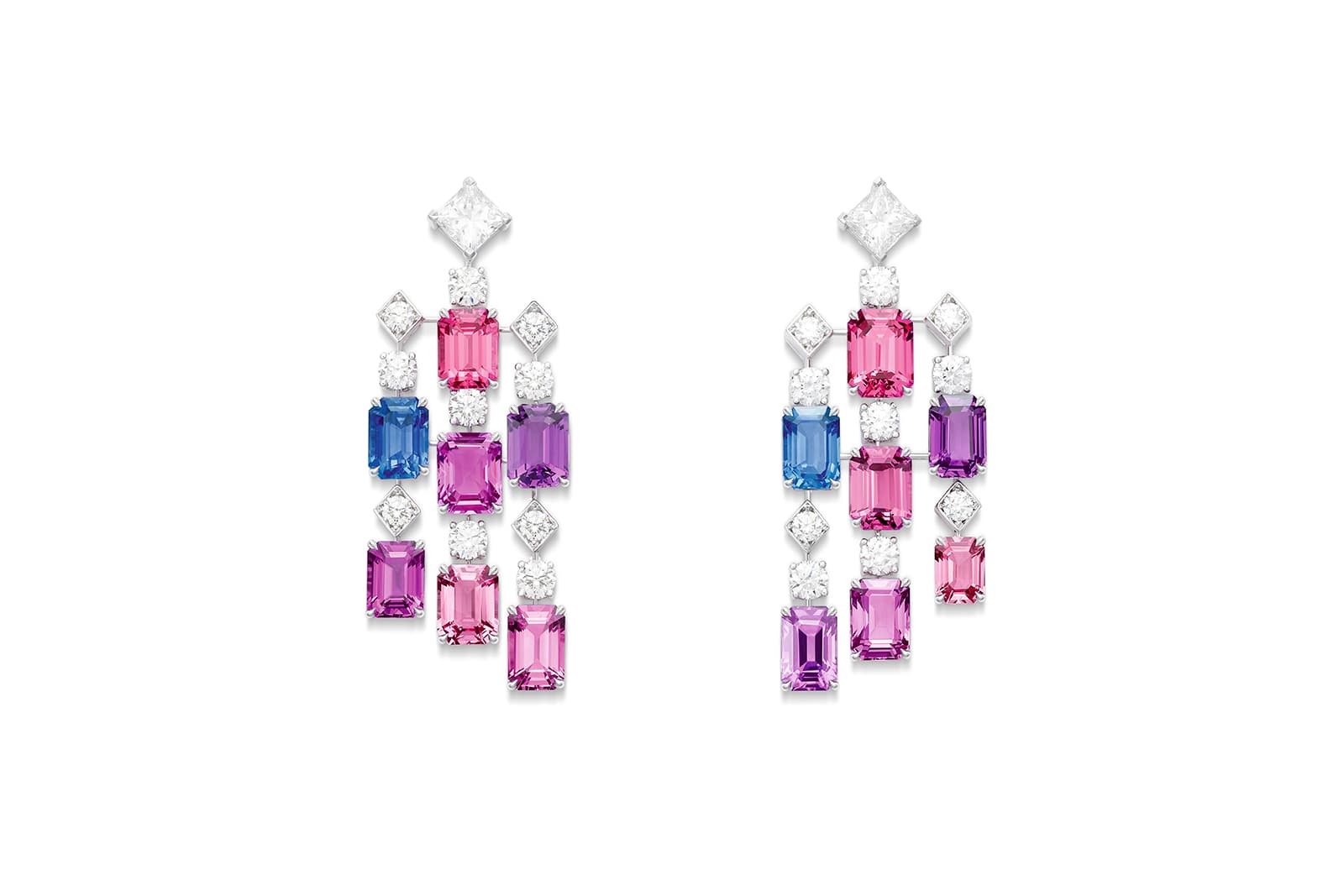 Piaget Gloaming Illuminations drop earrings with 14 sapphires and diamonds from the Extraordinary Lights High Jewellery Collection