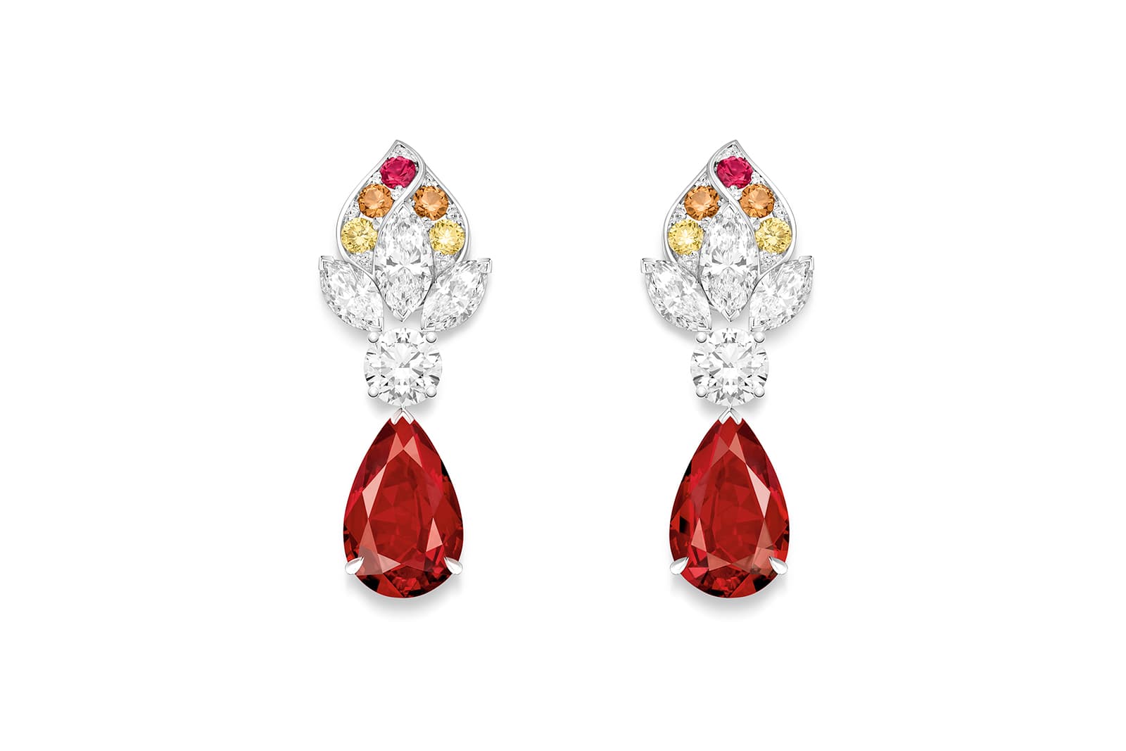  Piaget Extraordinary Lights earrings from the Extraordinary Lights High Jewellery Collection