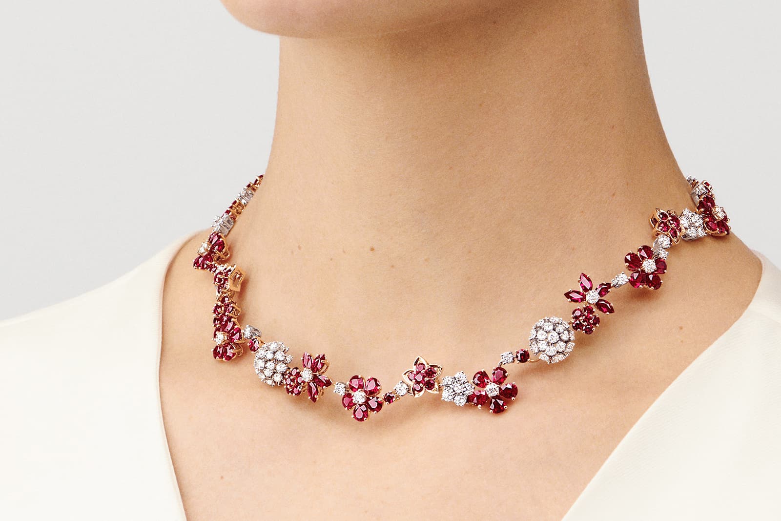  Van Cleef & Arpels Folie des Prés Collection ruby and diamond necklace in rose gold