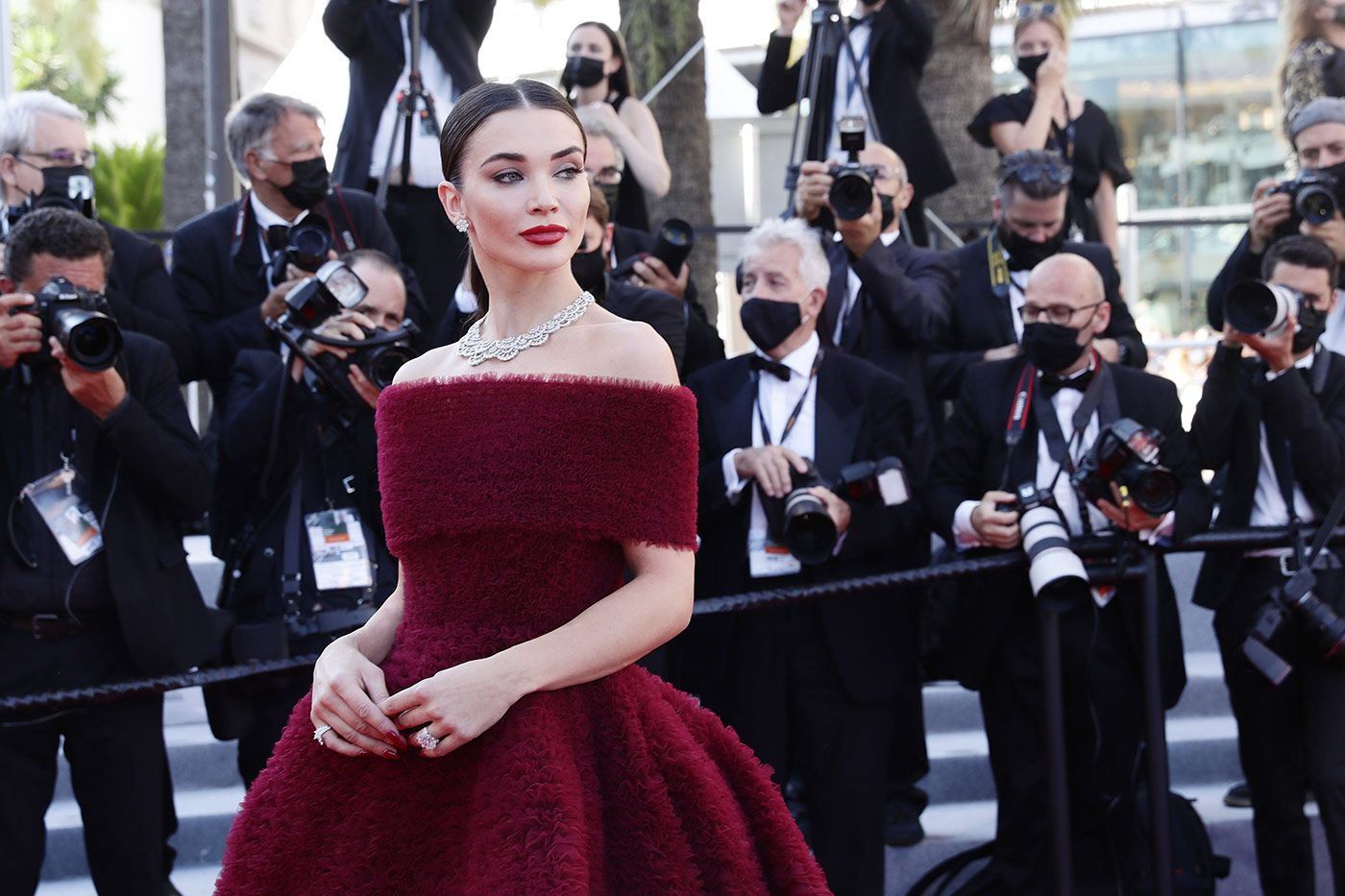  Actress Amy Jackson wears Chopard jewels on the red carpet at the Cannes Film Festival 2021