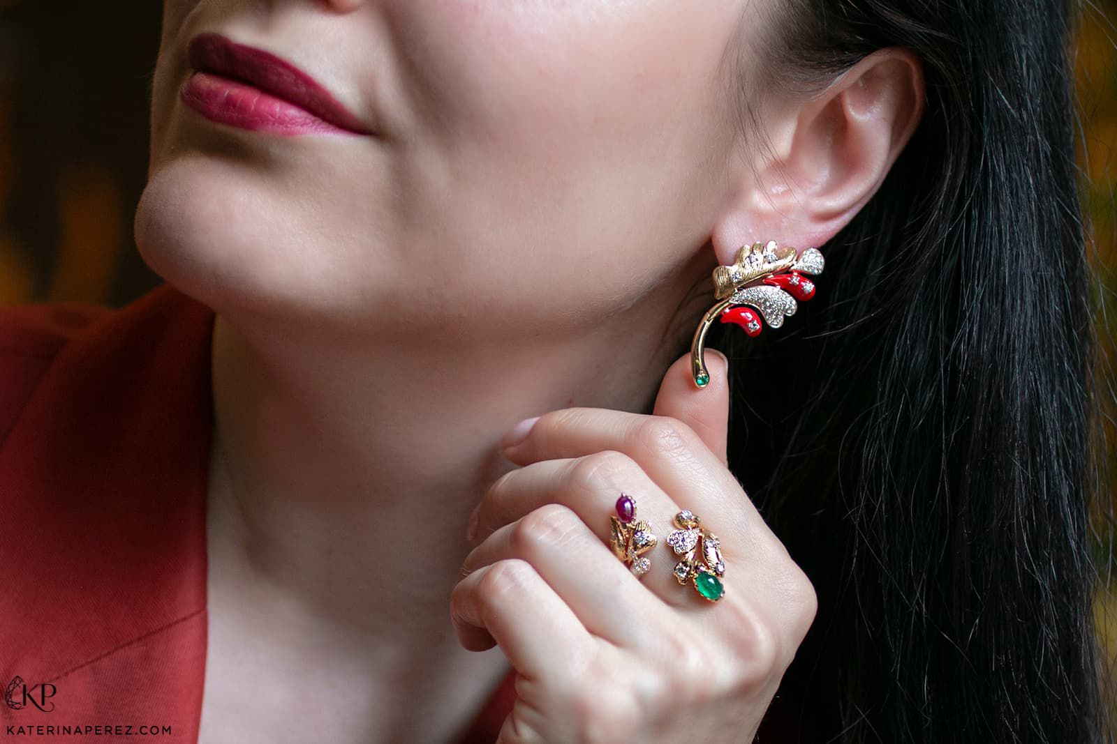 MATHON Paris Chêne cabochon earrings and ring with emeralds, rubies and diamonds