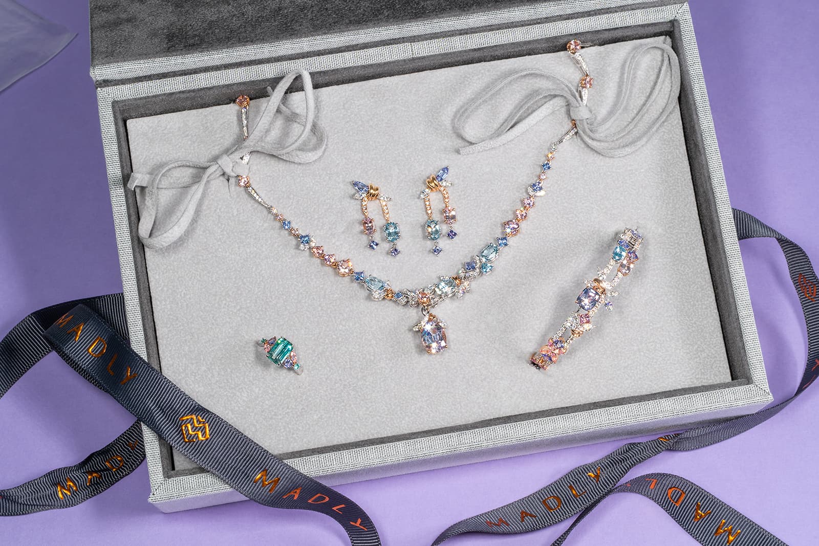  MADLY jewellery suite with bi-colour tourmalines, Paraiba tourmalines, pink spinels, lavender tanzanites, aquamarines and morganites 