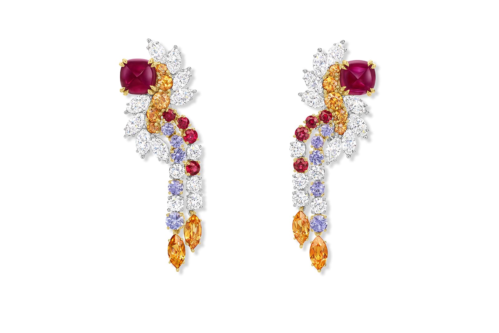  Harry Winston O - Winston Obsession Dancing Flames High Jewellery earrings with sugarloaf cabochon rubies from the LOVE Collection