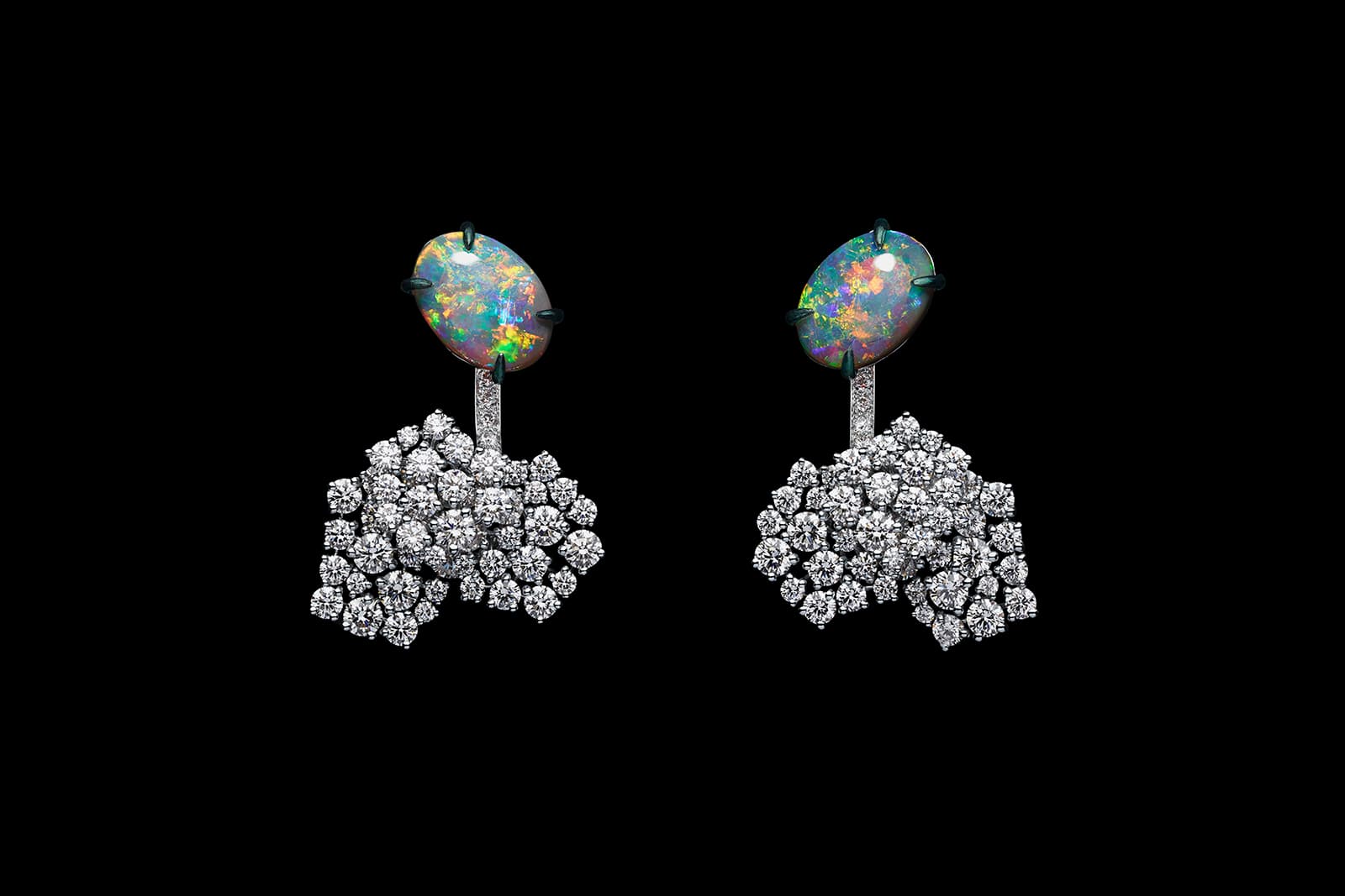  Dior Rose Rose Futuriste Black Opal earrings in white gold, diamonds, black opal and blue lacquer
