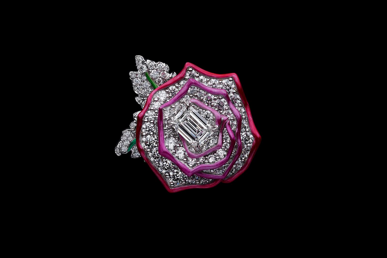  Dior Rose Rose Mantique Diamond ring in white gold, diamonds, pink and green lacquer