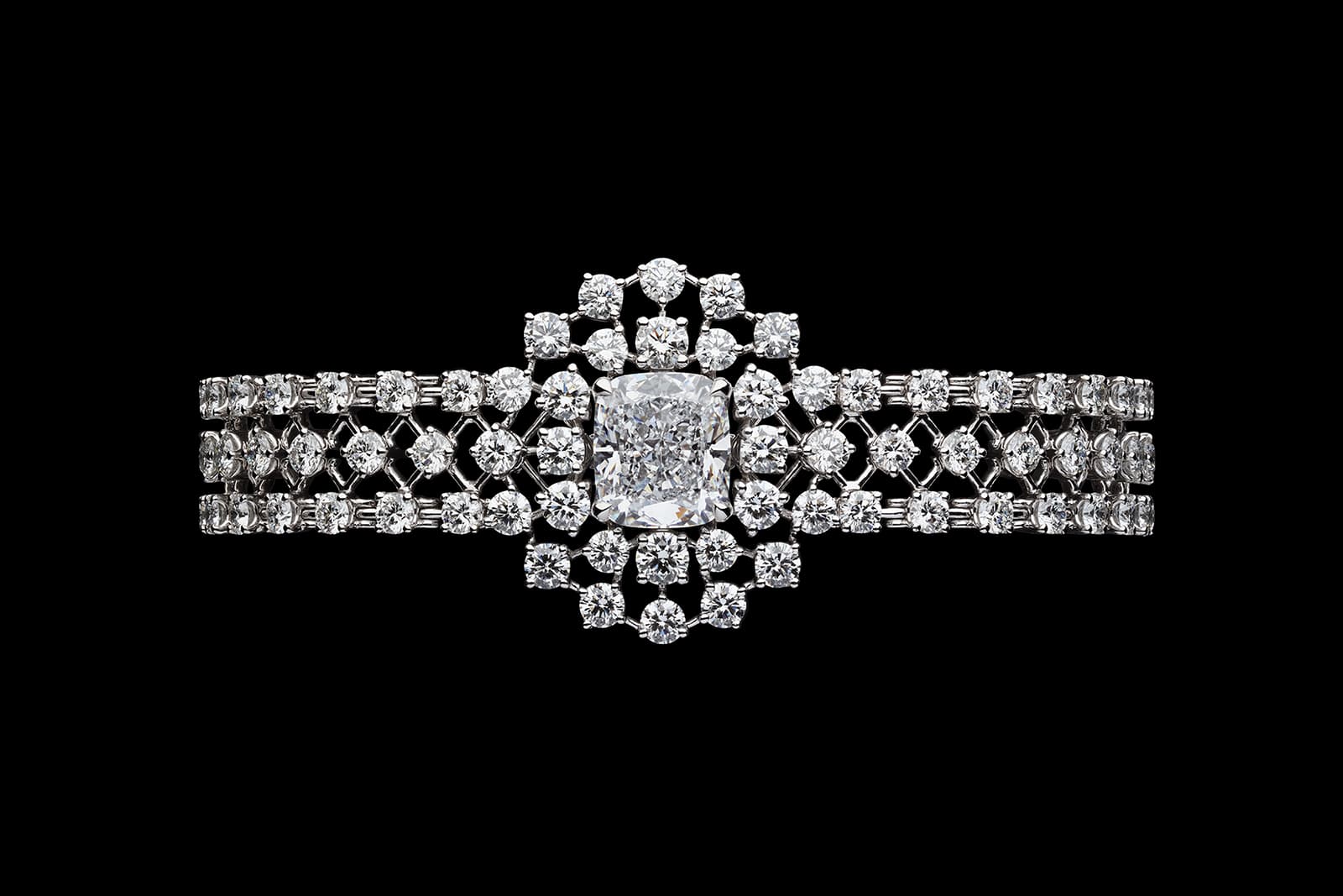  Dior Rose Couture bracelet with a central cushion-cut diamond 