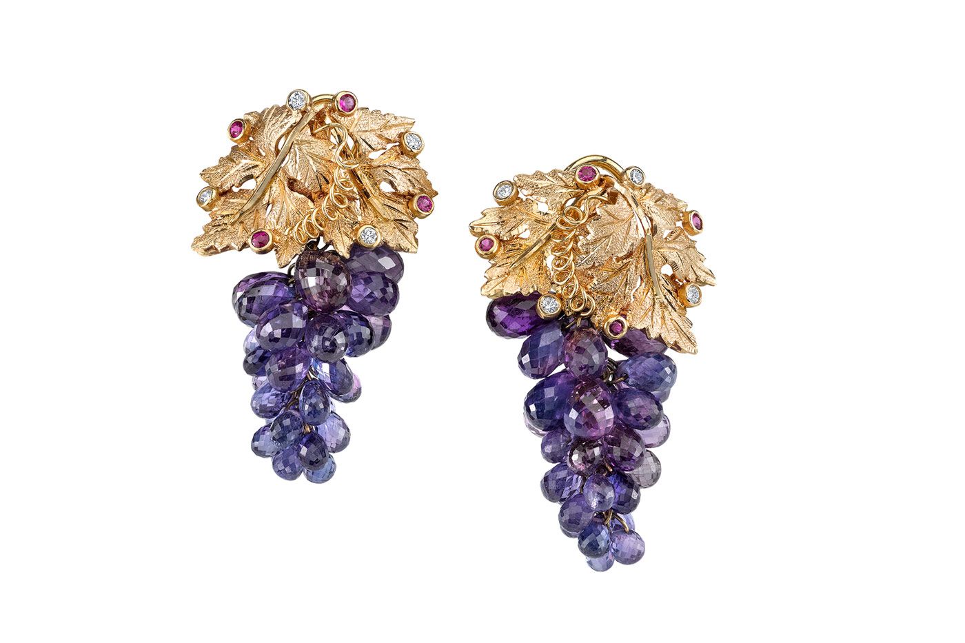  Ricardo Basta Grape earrings with more than 50 carats of purple sapphires