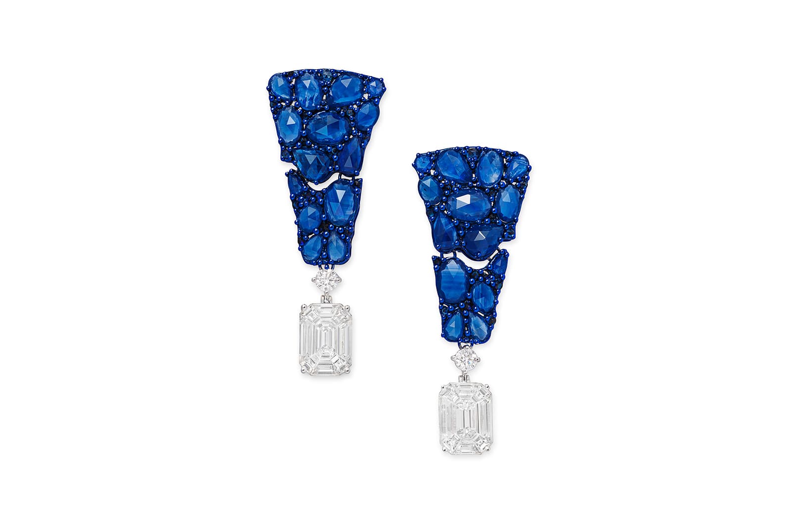  Nour by Jahan Deep Passion earrings with two fancy-cut diamonds weighing 2.79 carats in total, 12 oval-cut sapphires weighing 6.30 carats, 14 pear-shaped sapphires weighing 4.95 carats, 34 brilliant-cut sapphires and brilliant-cut diamonds 