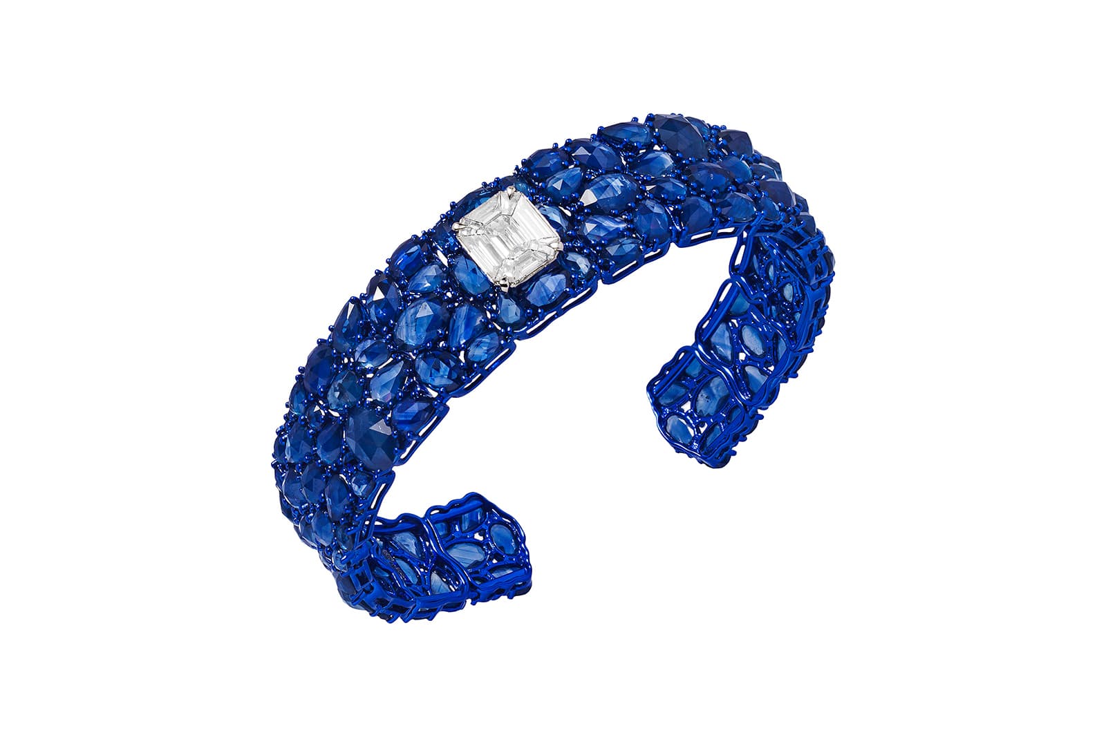  Nour by Jahan Deep Passion bracelet with a fancy-cut diamond weighing 1.17 carats, 32 oval-cut sapphires weighing 15.87 carats, 63 pear-shape sapphires weighing 19.69 carats, and 23 brilliant-cut sapphires weighing 1.15 carats