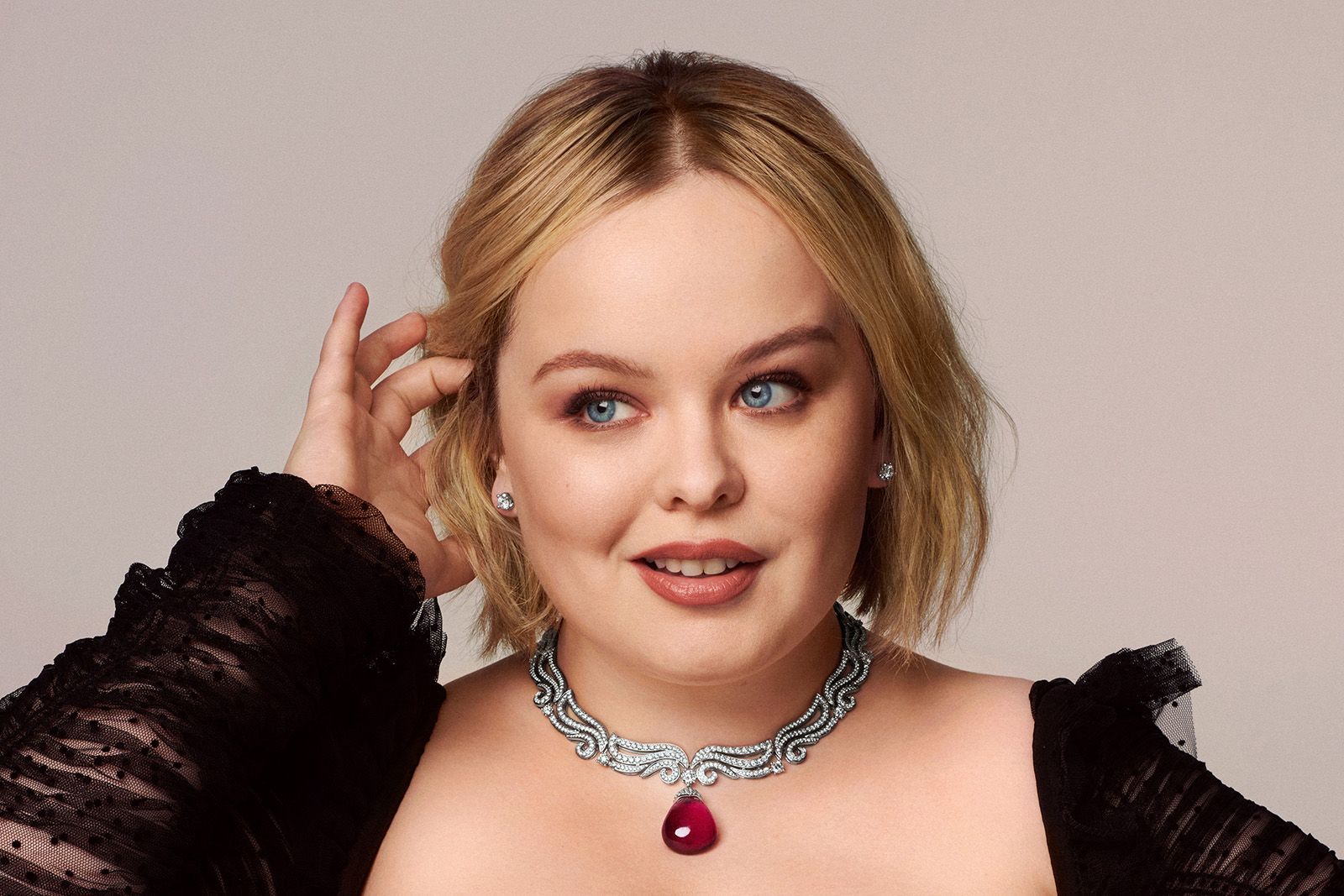  Actress Nicola Coughlan wears the Bulgari Magnifica High Jewellery Rubellite Curls necklace