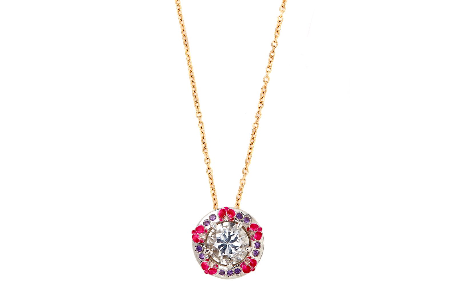  Onirikka pendant in gold with diamonds