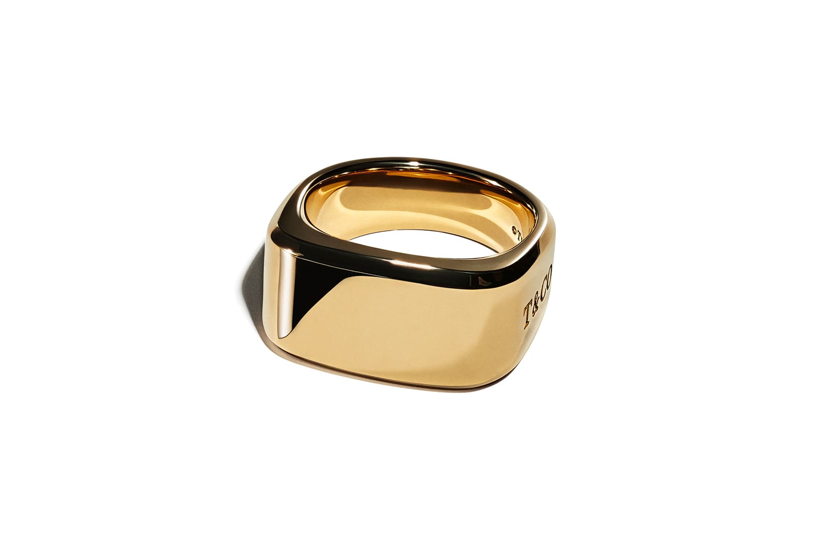  Tiffany & Co. Tiffany 1837 signet ring in yellow gold 