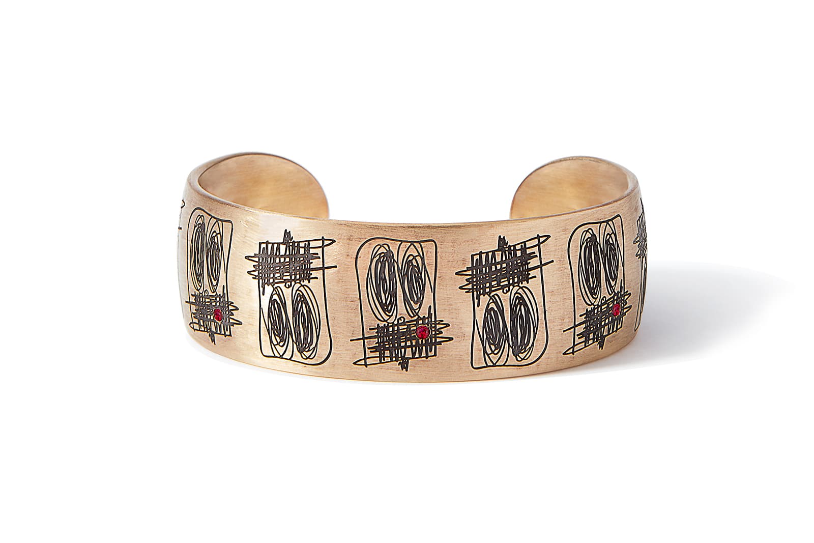  Rashid Johnson x LIZWORKS ‘Anxious Men’ cuff in 9k gold with rubies, red enamel and rhodium engraving 