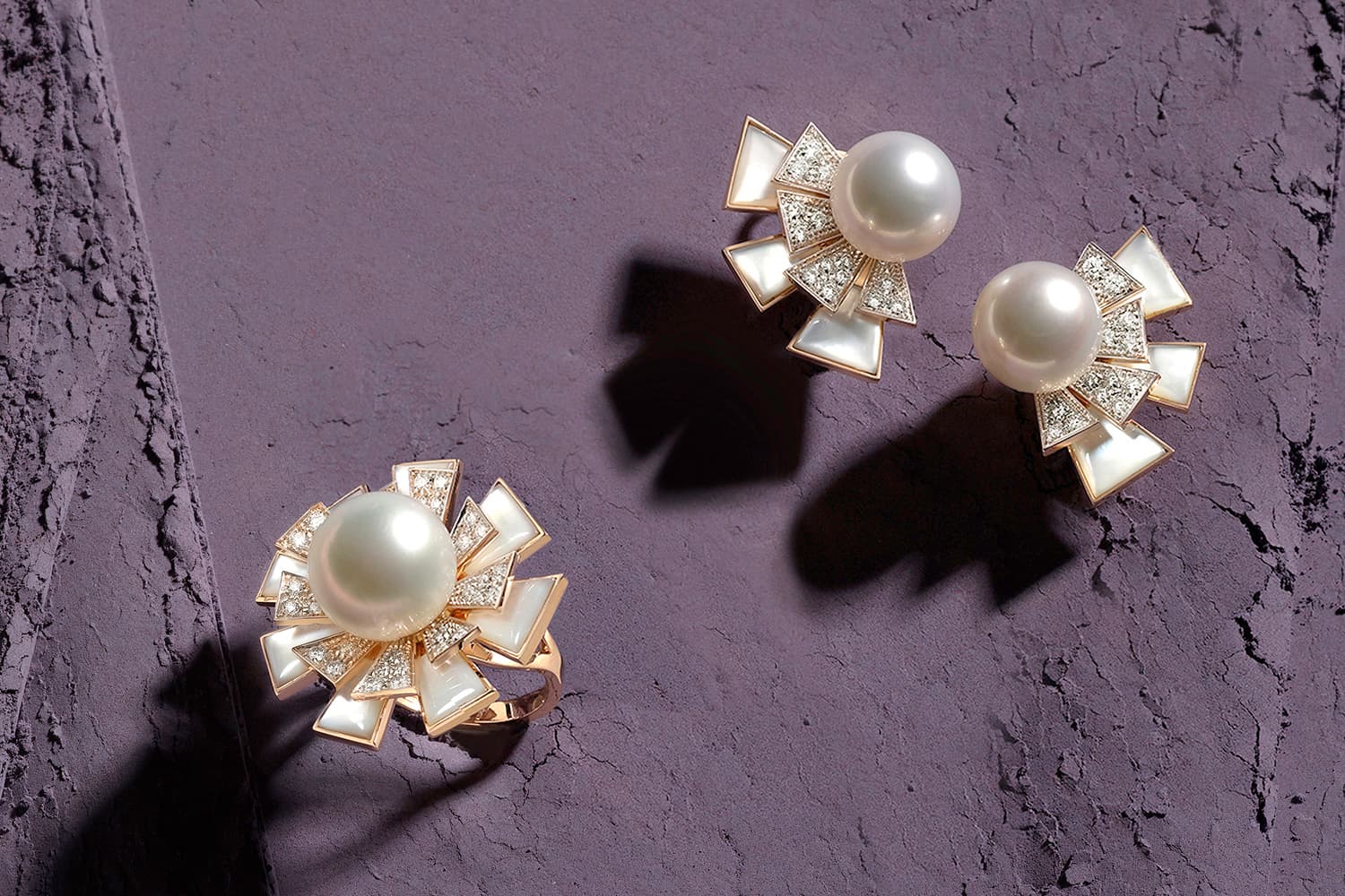  UTOPIA Flamante Collection ring and earrings with South Sea pearls, mother of pearl and diamonds
