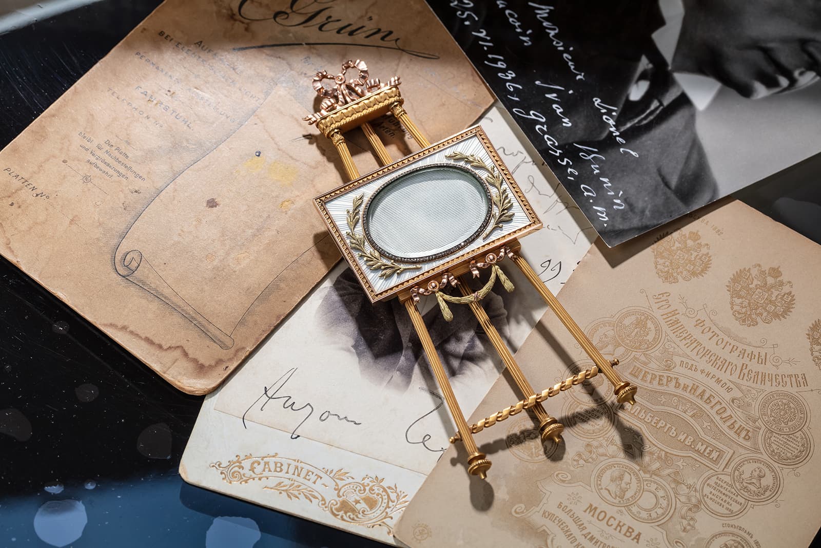 Fabergé photo frame in the form of an easel (circa. 1899-1908) in gold with guilloché enamel and rose-cut diamonds, part of the Harry Woolf collection to be sold by Christie’s London in November 2021