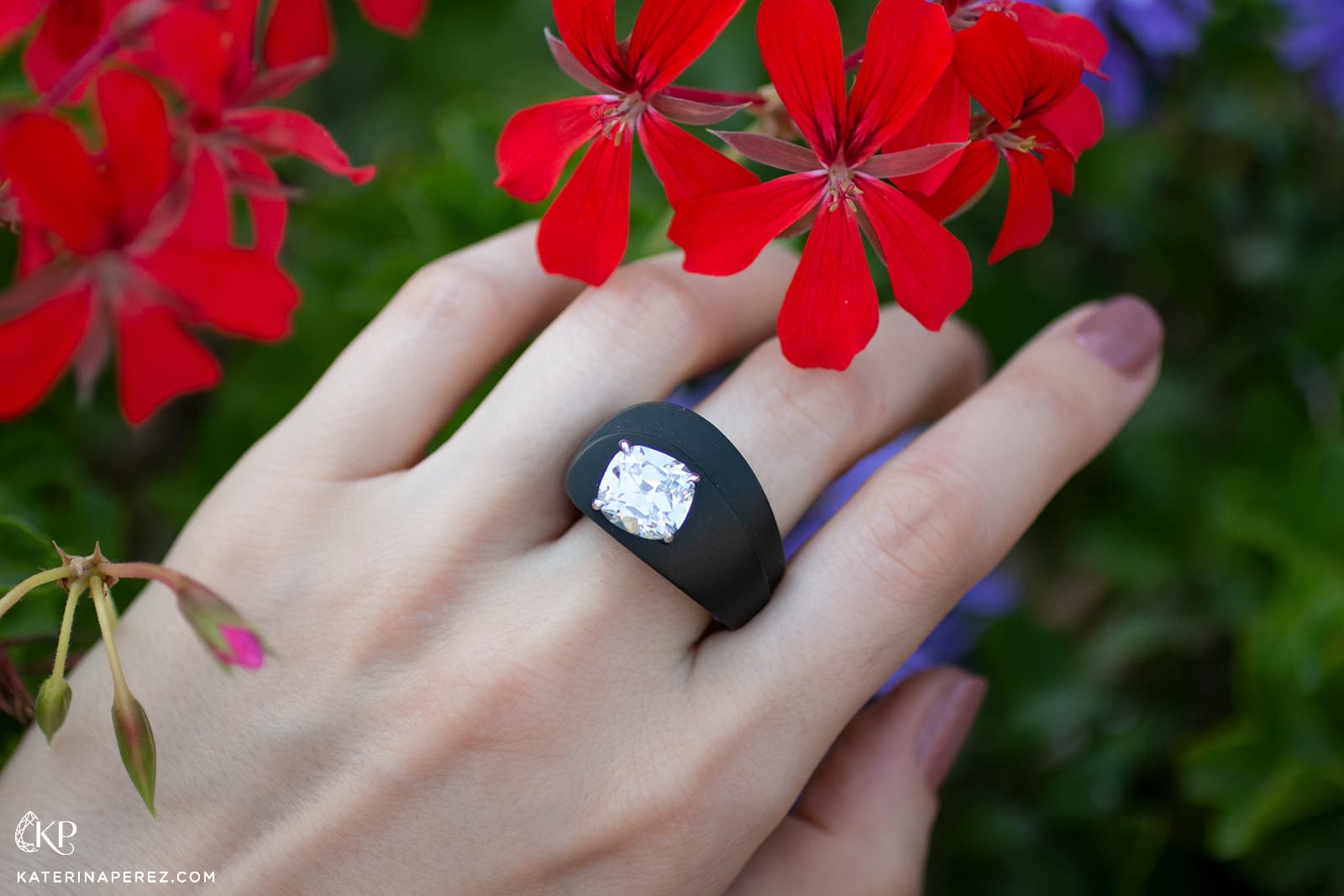Philippe Guilhem diamond, bronze and gold ring from the Mashandy Collection