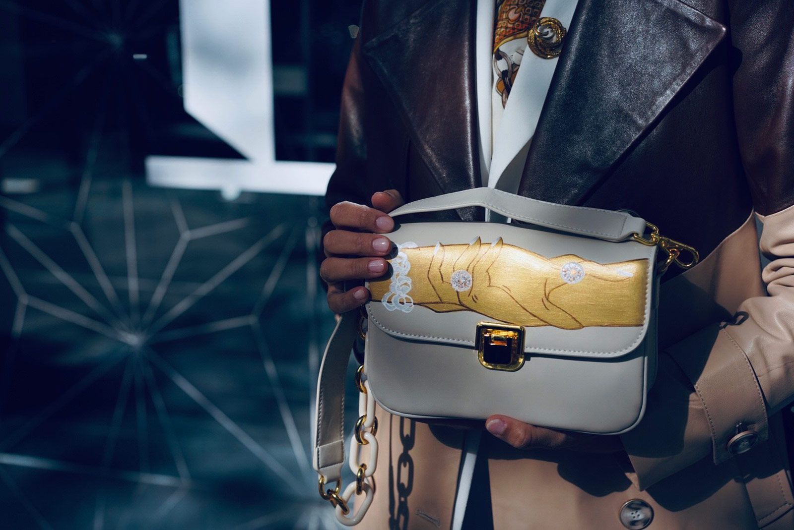  A closer look at a jewellery-inspired, hand-painted handbag by Anna Petrich for the FLAIR Project by Katerina Perez
