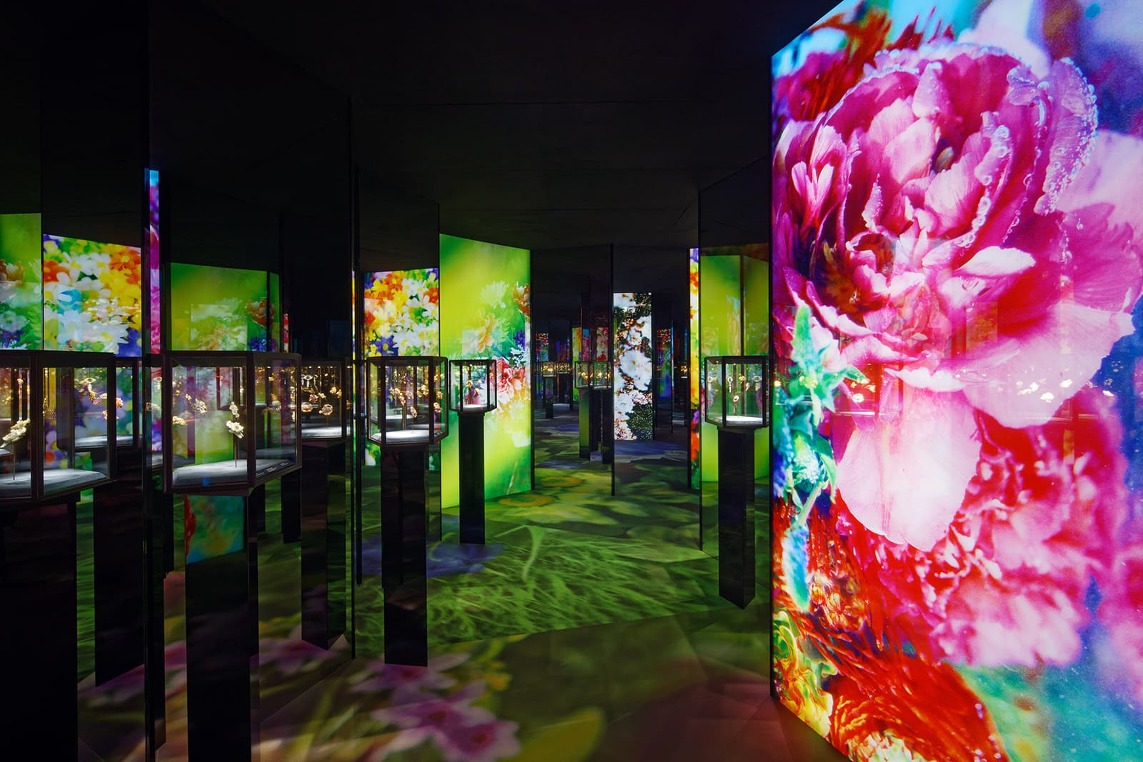 The Florae exhibition by Van Cleef & Arpels and Japanese photographer Mika Ninagawa