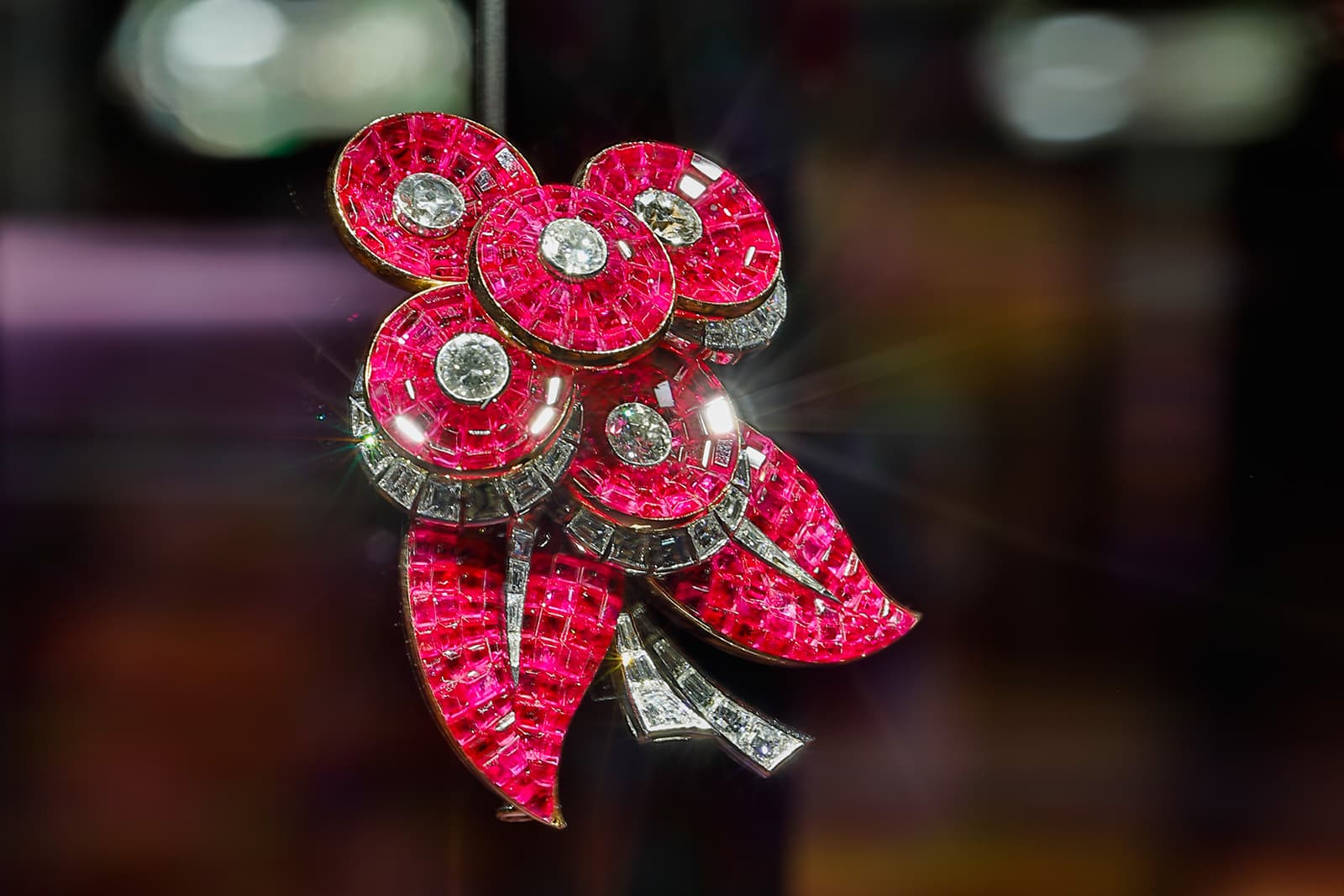  Van Cleef & Arpels Pastille Bouquet clip from 1951, presented as part of the Florae exhibition