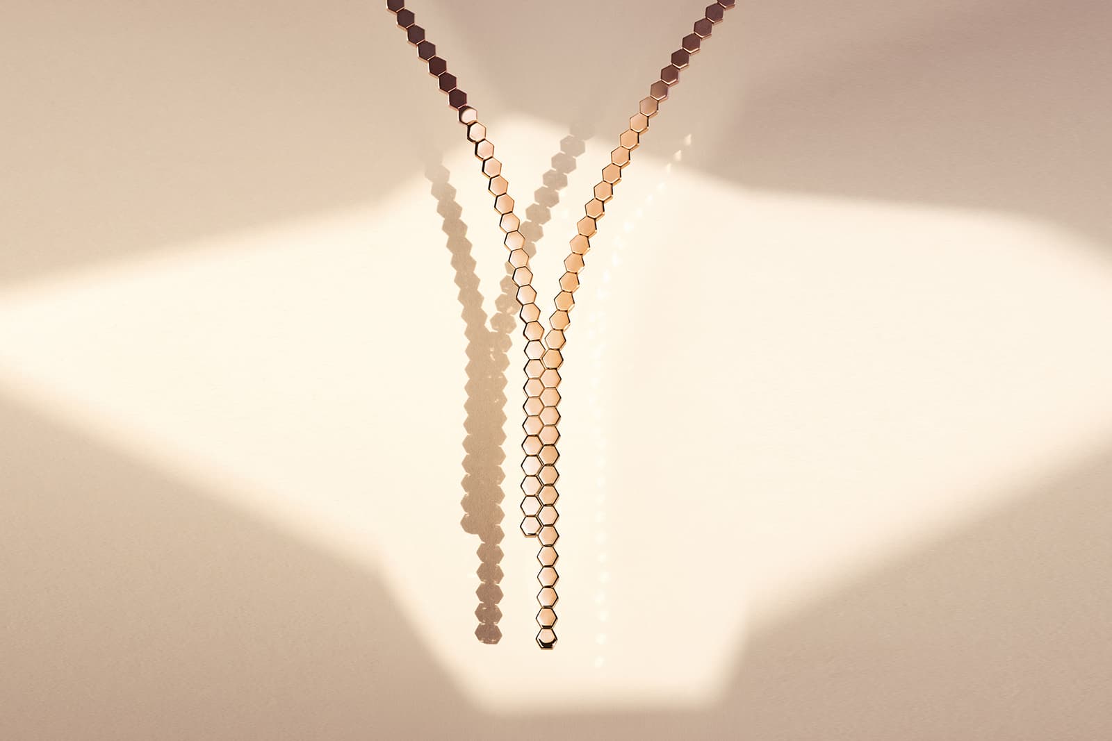  Chaumet Bee My Love Y necklace in gold 