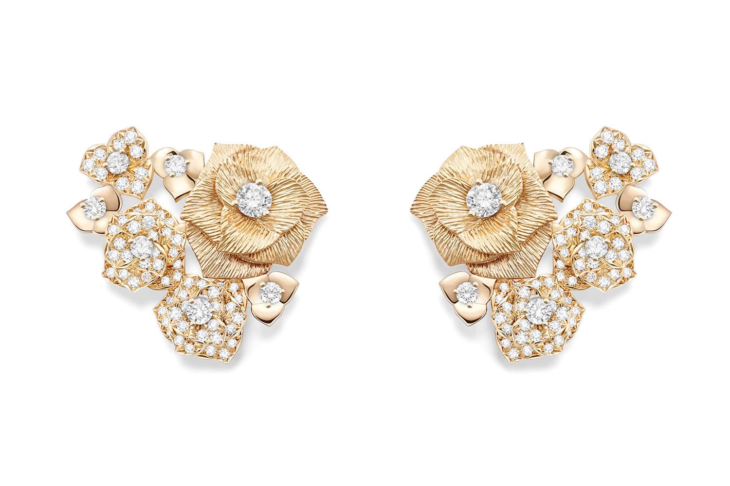  Piaget Rose earrings with 144 brilliant-cut diamonds totalling 1.28 carats, set in 18k gold 