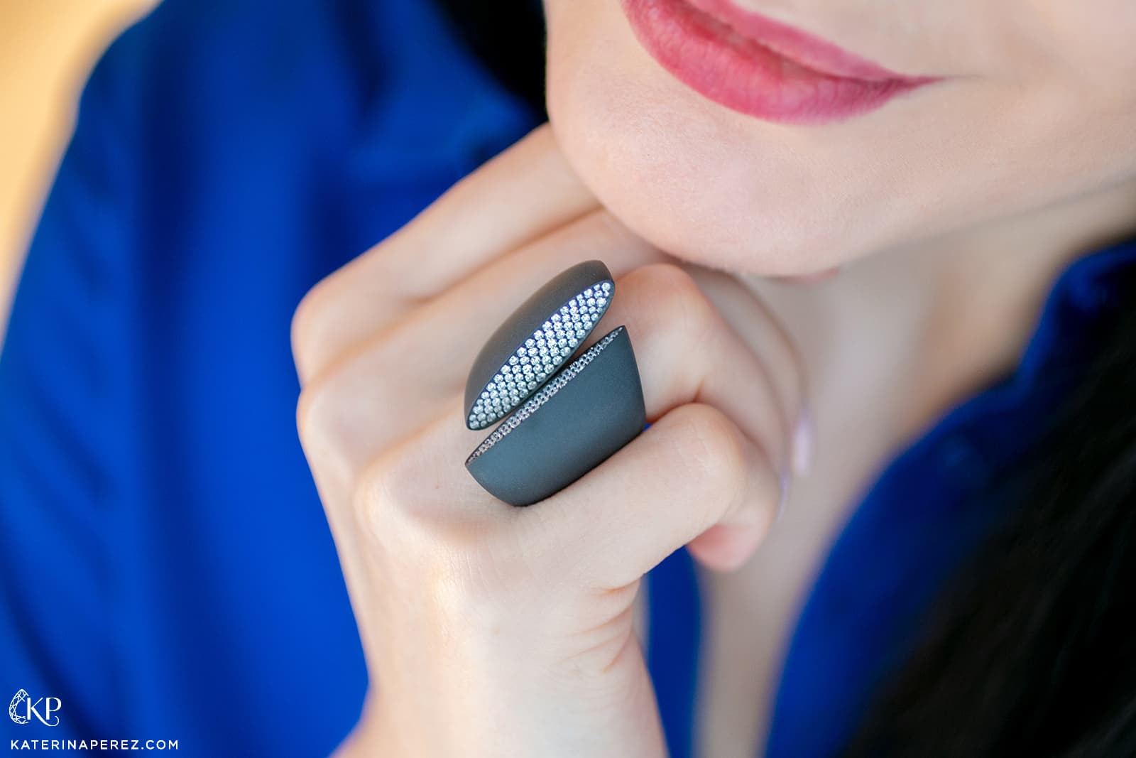 Katerina Perez wears the Vhernier Eclisse ring in matte black titanium with diamonds 