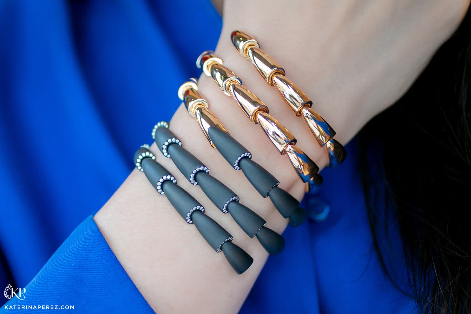  Vhernier Calla Whip bracelet in matte black titanium and rose gold with diamonds