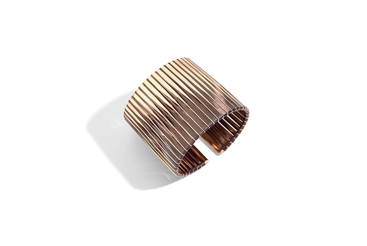  Vhernier Coucher du Soleil cuff bracelet in bronze with diamonds