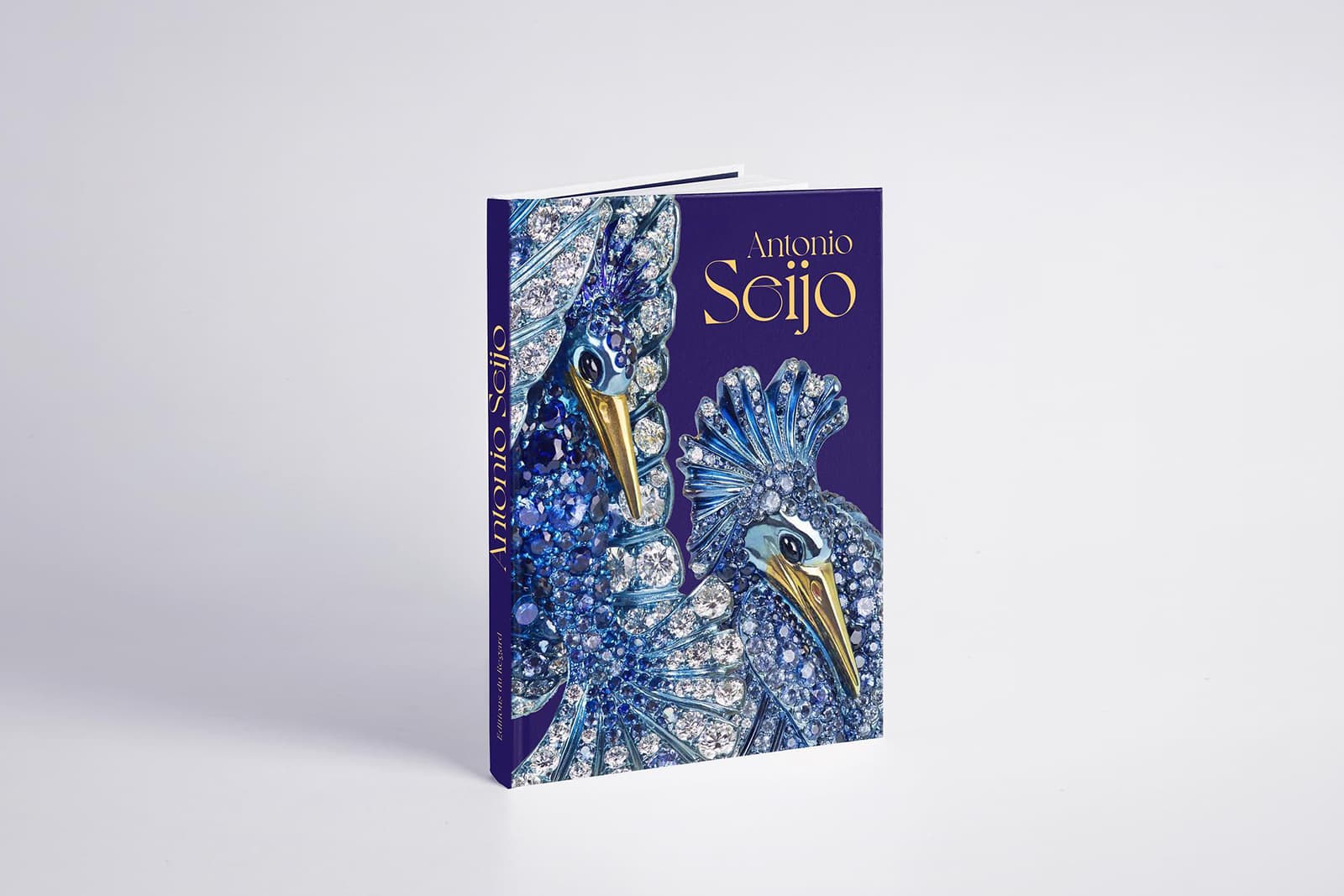  Spanish jeweller Antonio Seijo's self-titled jewellery book