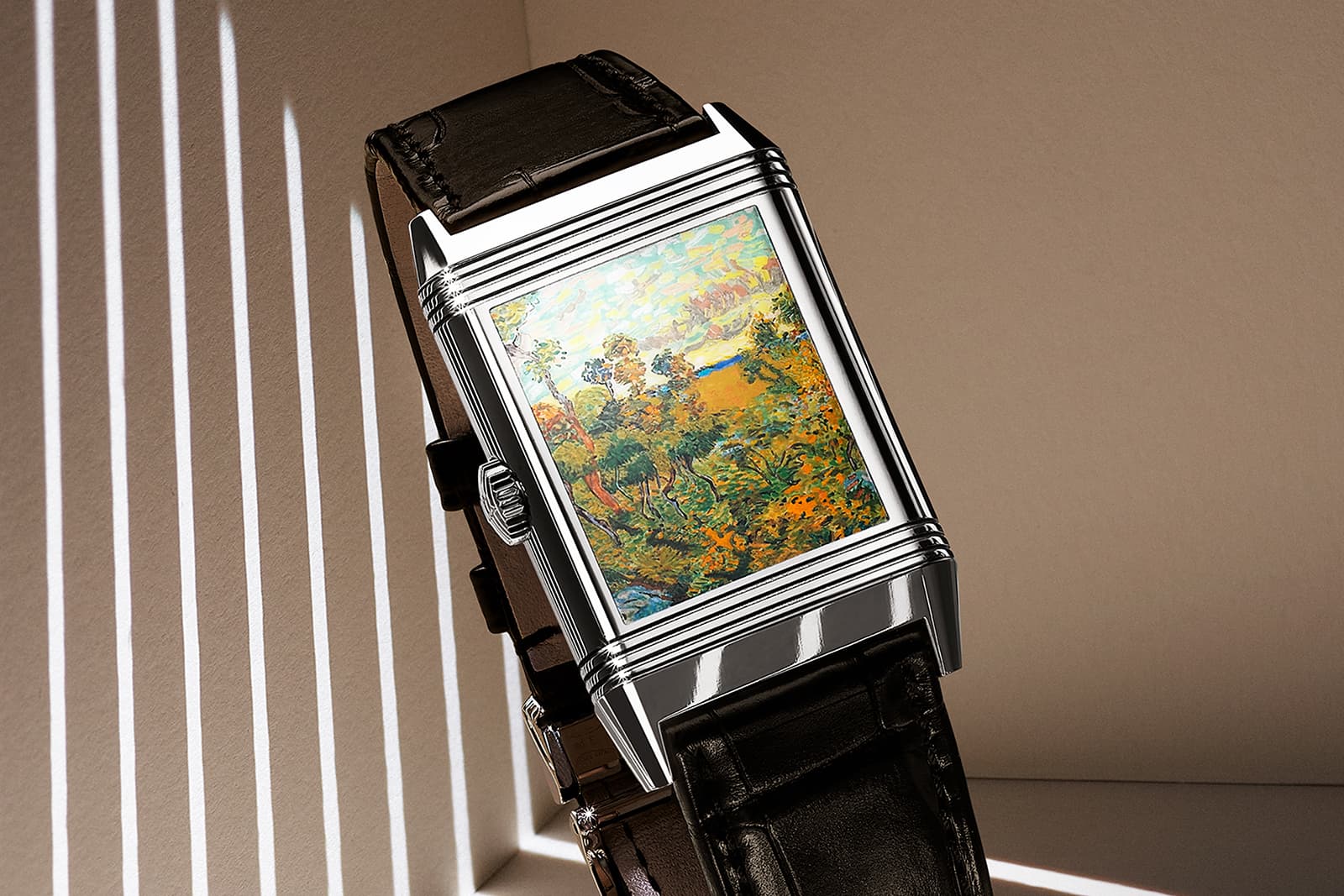 Часы Jaeger-LeCoultre Reverso Tribute Enamel Hidden Treasures с миниатюрной версией картины Винсента Ван Гога «Закат в Монмажуре» (1888 г.) на задней крышке и гильошированным циферблатом