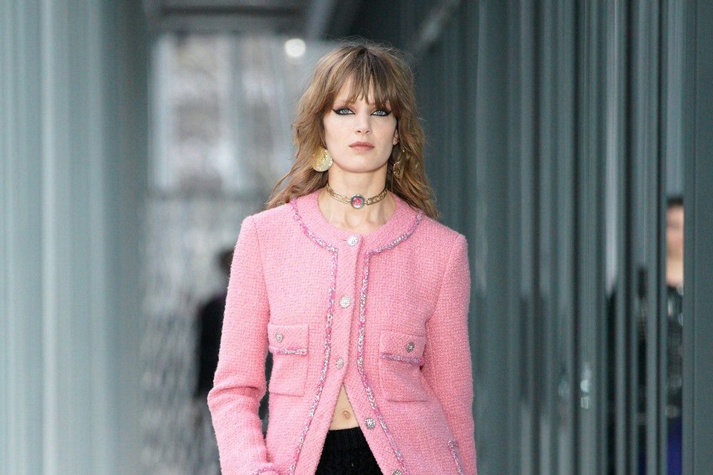  Chanel accessorised models at its Pre-Fall 2022 catwalk show with chokers