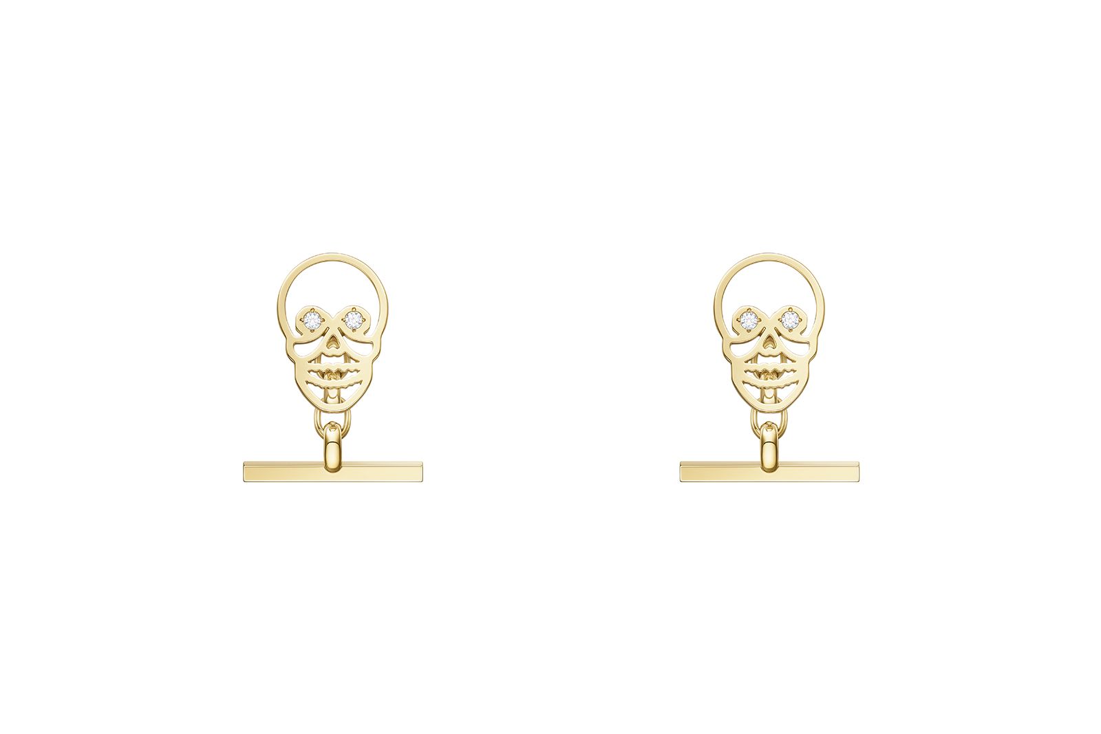  Tasaki x Fiona Krüger Skull cufflinks in 18k yellow gold with diamonds