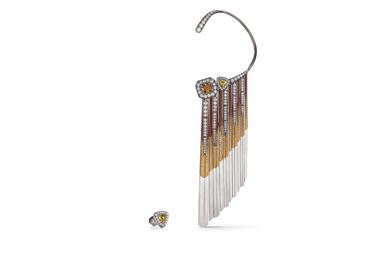  De Beers Jewellers The Alchemist of Light High Jewellery Light Rays ear cuff with a one carat fancy deep brownish yellow radiant-cut diamond 