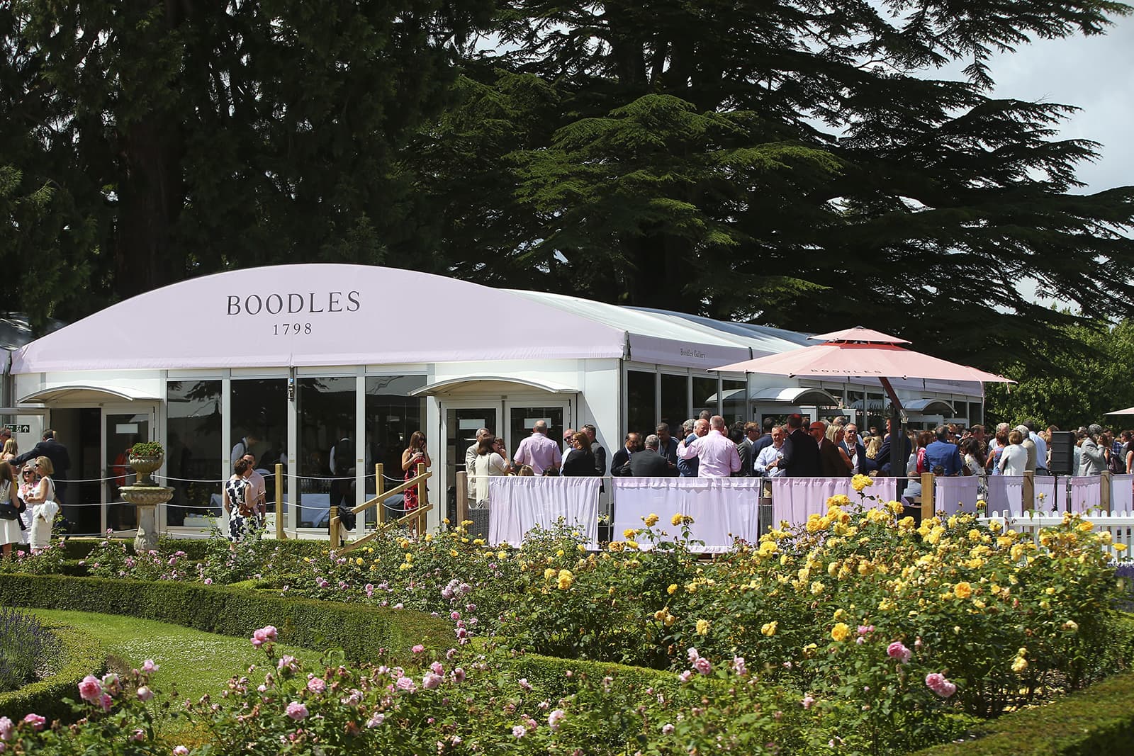  Another example of Boodles' pink signature colour at a garden party event