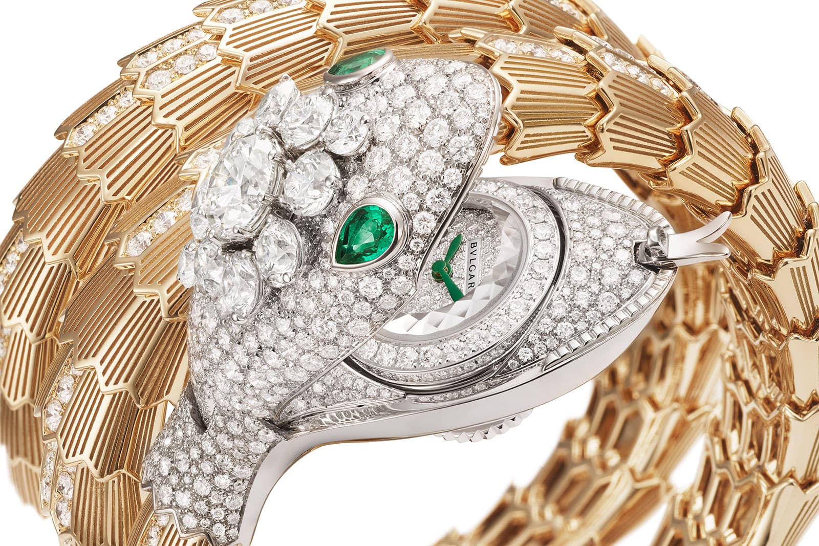 Bulgari Serpenti Misteriosi High Jewellery watch with 795 diamonds of 16.59 carats 
