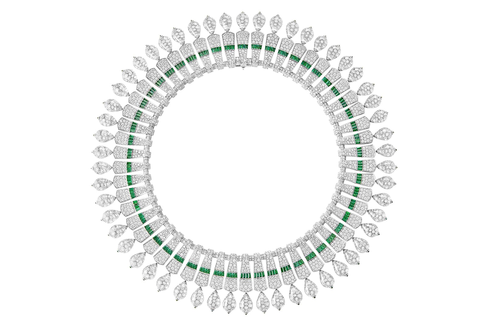  The Boucheron New Maharajah necklace set with Colombian cushion-cut emeralds, diamonds, rock crystal and emeralds in platinum and white gold from the Histoire de Style New Maharajahs High Jewellery Collection worn without its pendant brooch
