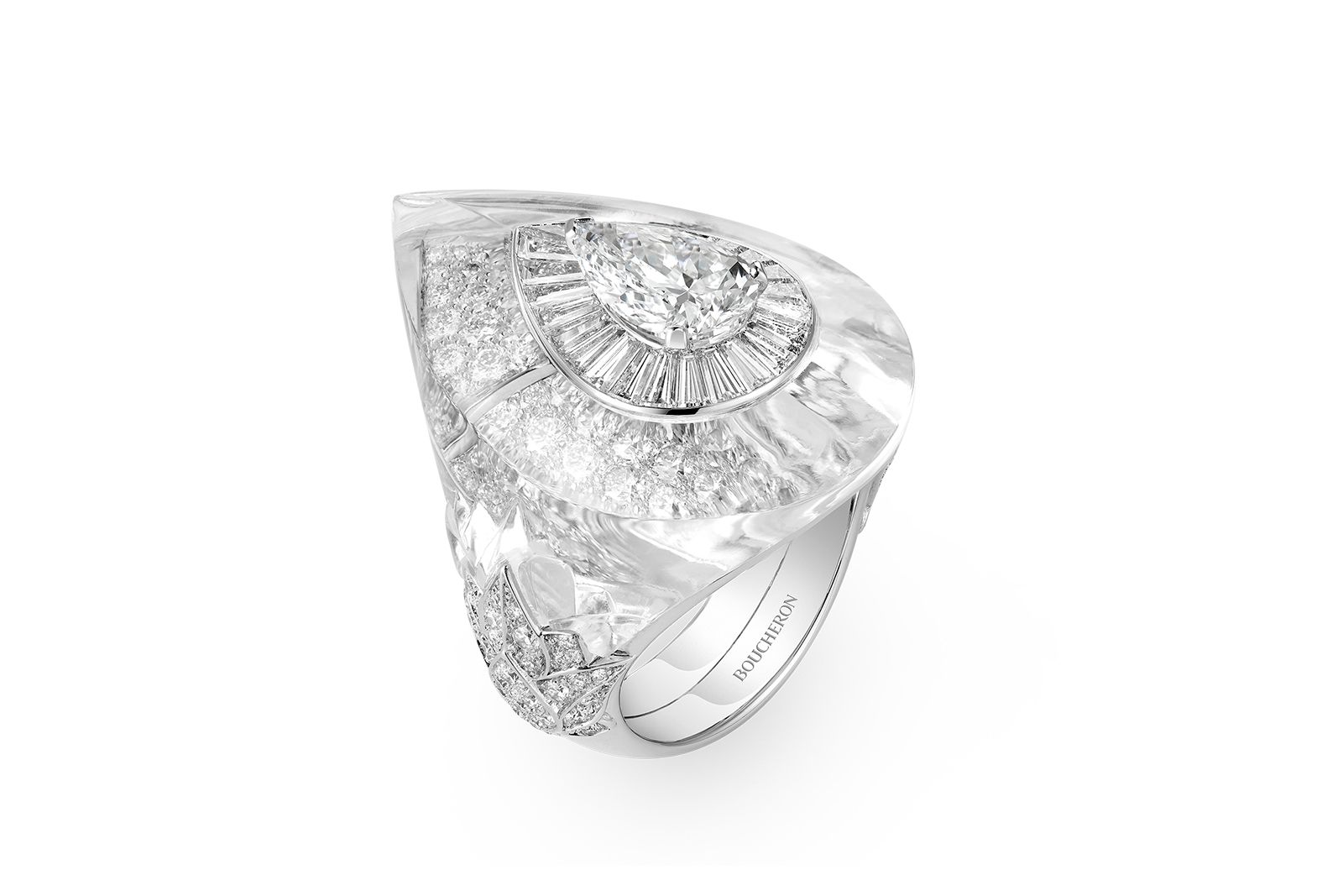  Boucheron New Padma Diamants ring with diamonds, rock crystal and white gold from the Histoire de Style New Maharajahs High Jewellery Collection 