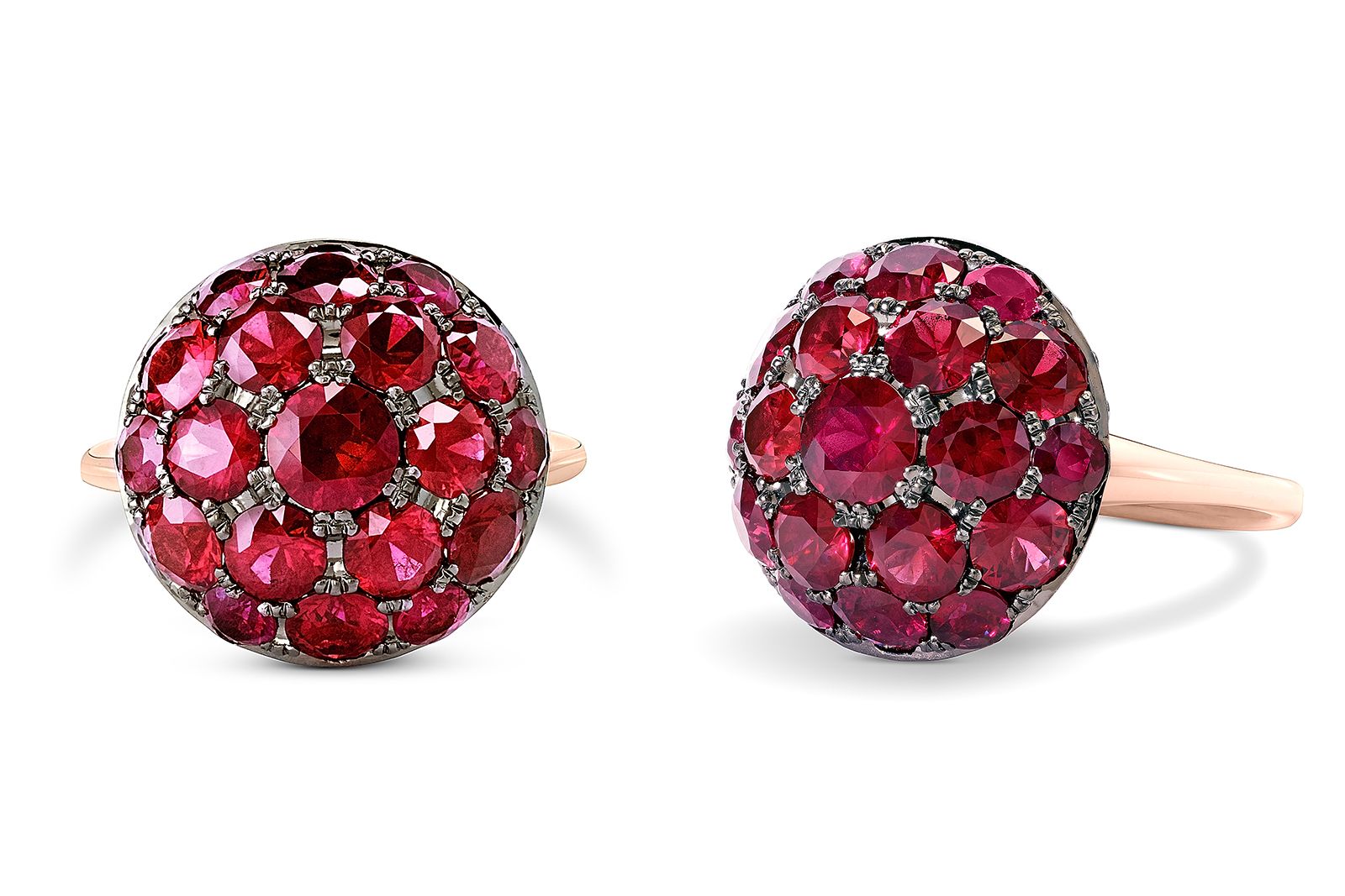  D. GREGORY Button Ruby ring in rose gold with five carats of rubies