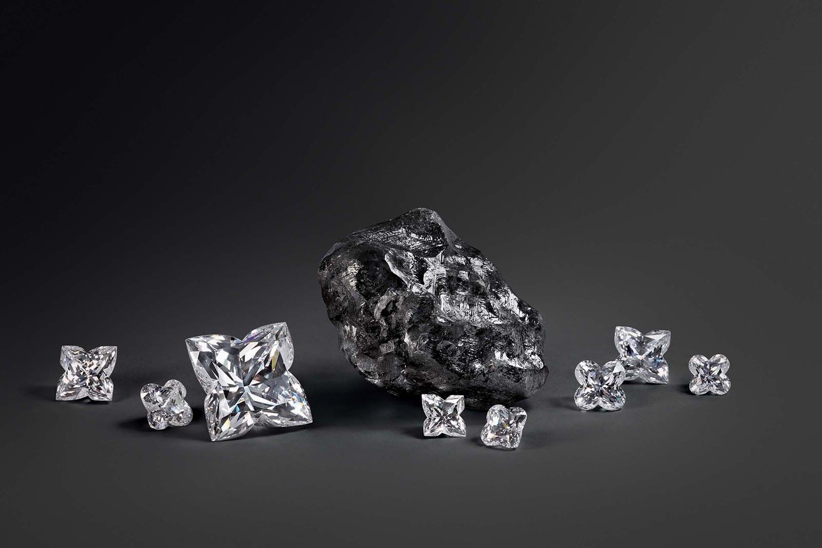 Louis Vuitton purchased the Sewelô diamond weighing 1,758 carats 