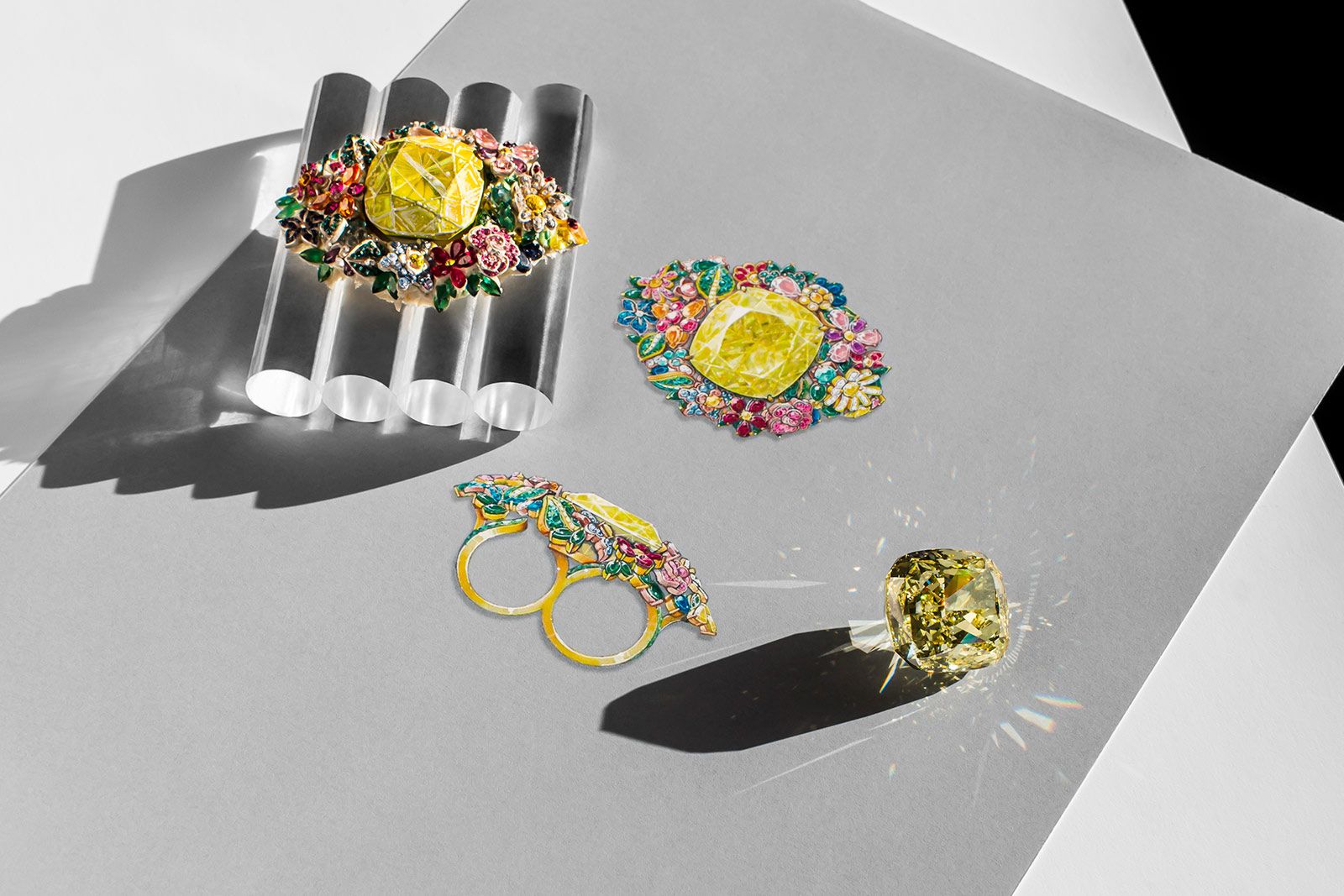  The Dior Le Montaigne diamond alongside ring sketches and design concepts 