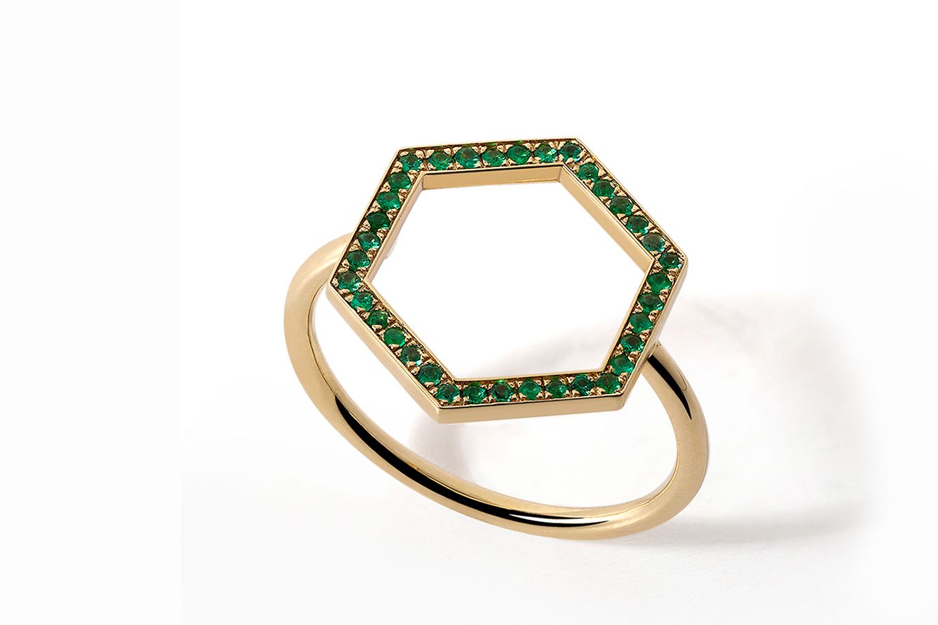  Yataghan Hexagon ring with emeralds in yellow gold 
