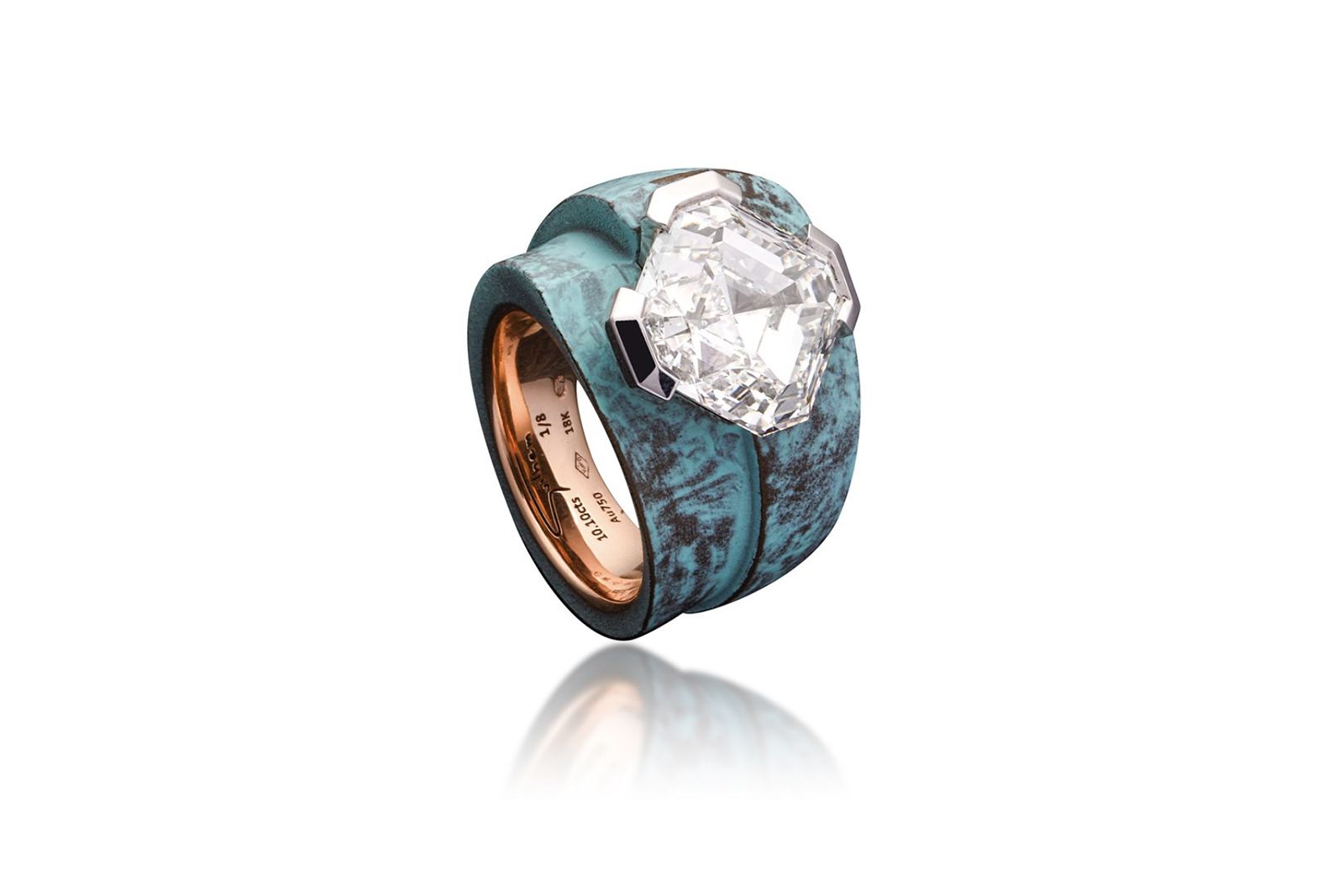  Philippe Guilhem Mykloss ring from the Mashandy Collection with a square emerald-cut diamond of 10.10 carats in bronze and gold, part of the Rock Party selling exhibition by A2Z and Christie’s Dubai 