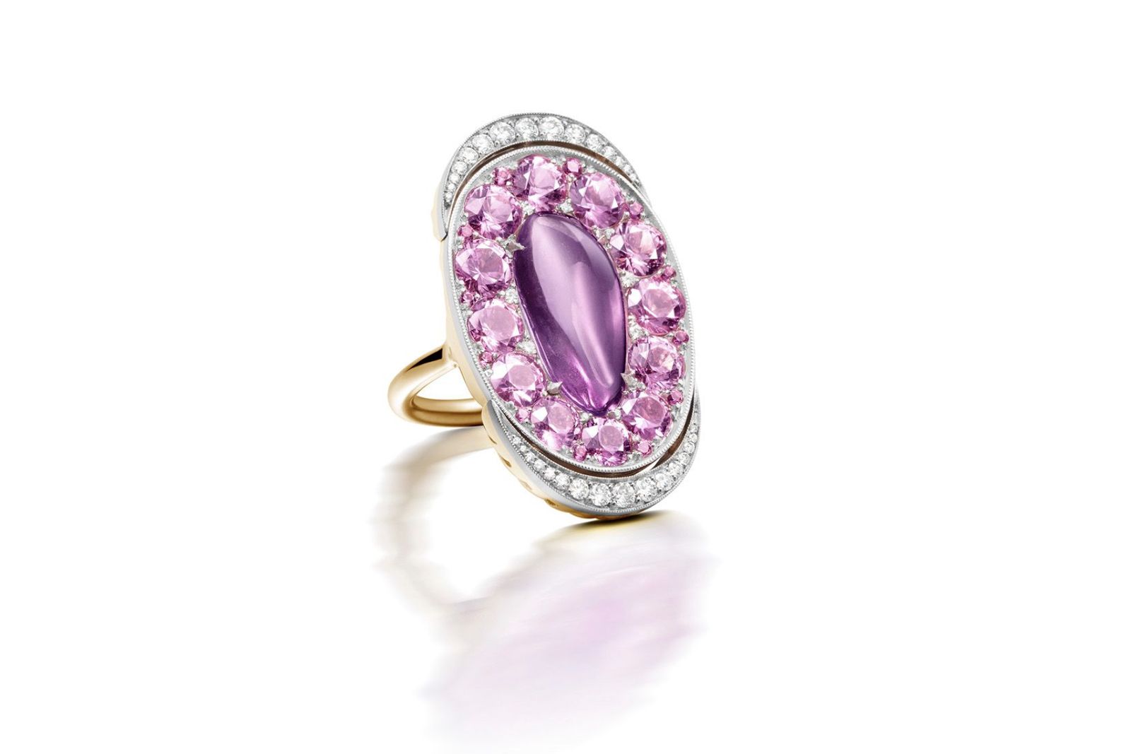  SABBA Paris ring with a 3.49 carat pink sapphire cabochon, pink circular-cut sapphires of 4 carats and diamonds in platinum and yellow gold, part of the Rock Party selling exhibition by A2Z and Christie’s Dubai 