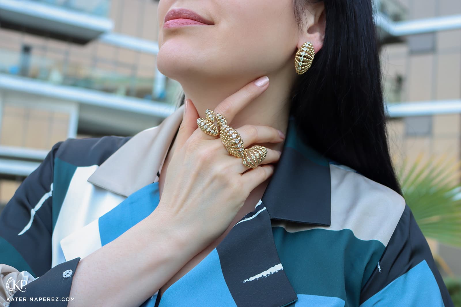 Katerina Perez wears 18k yellow gold and diamond jewellery from the FerriFirenze Bubbles collection